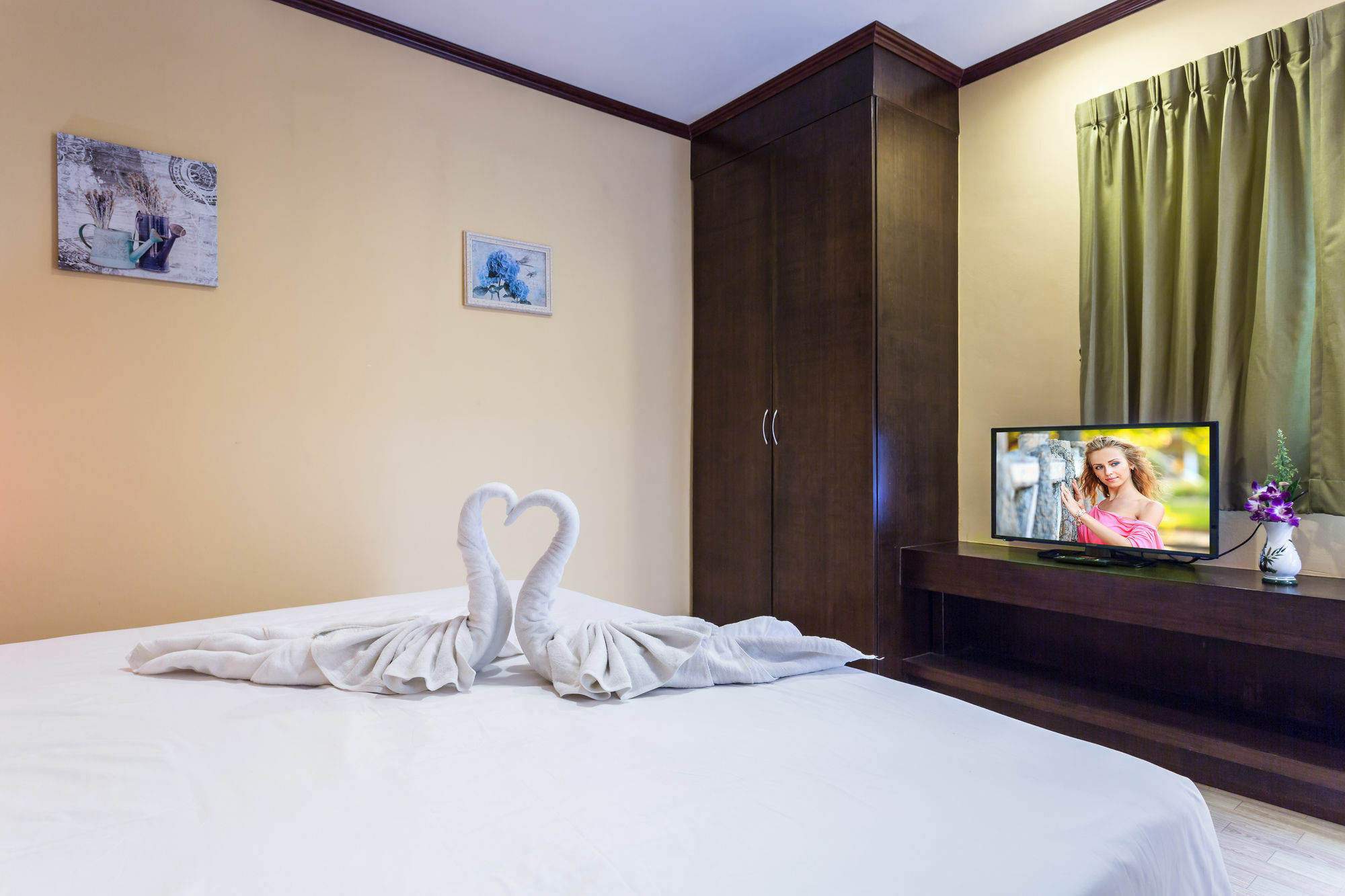 Royal Guest house 3*
