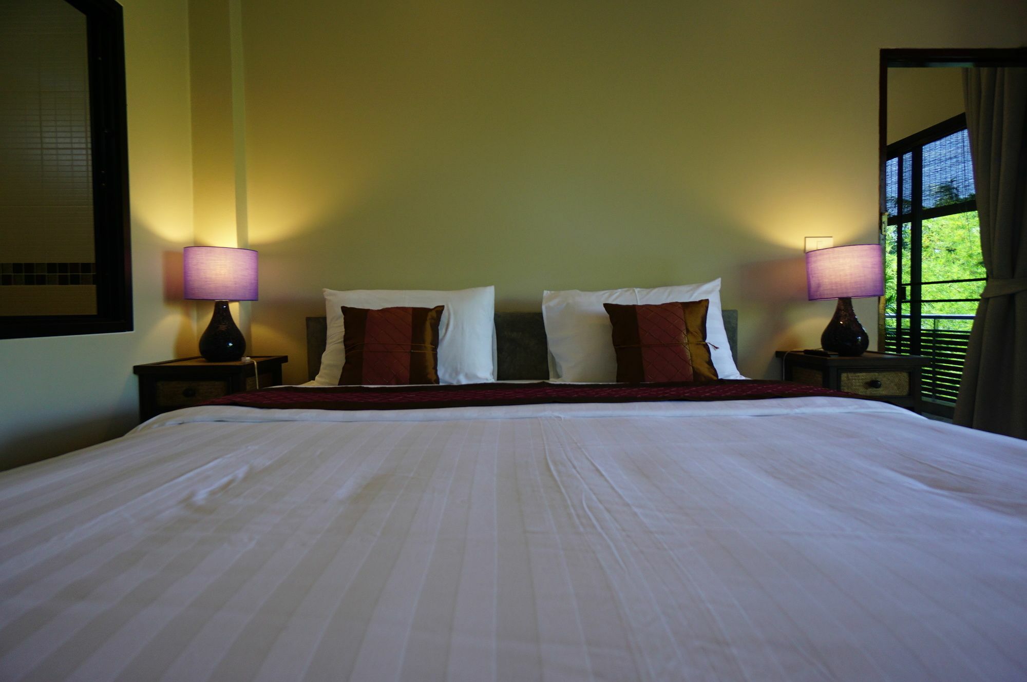 Nisa Residence *
