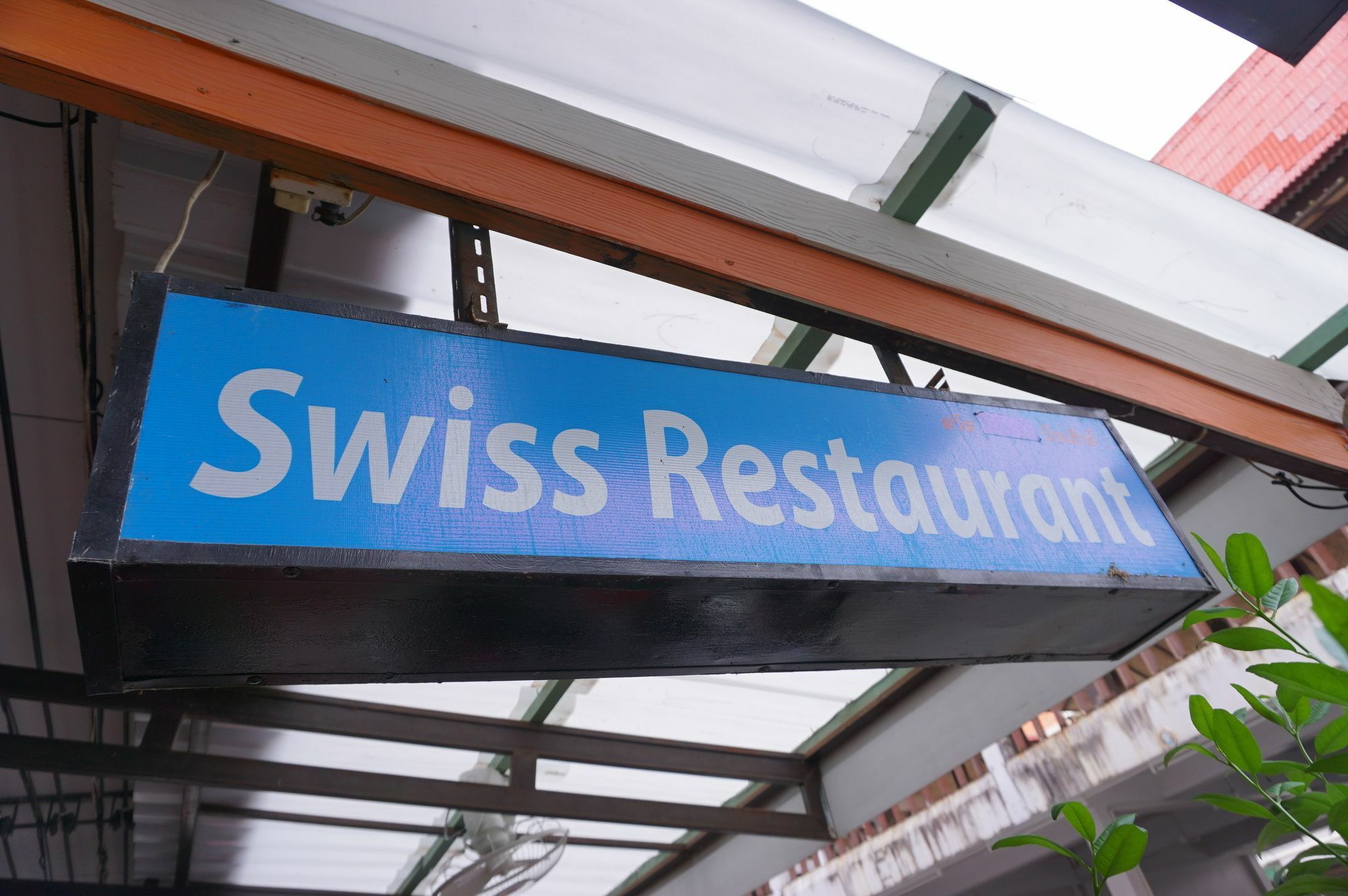 Swiss House *