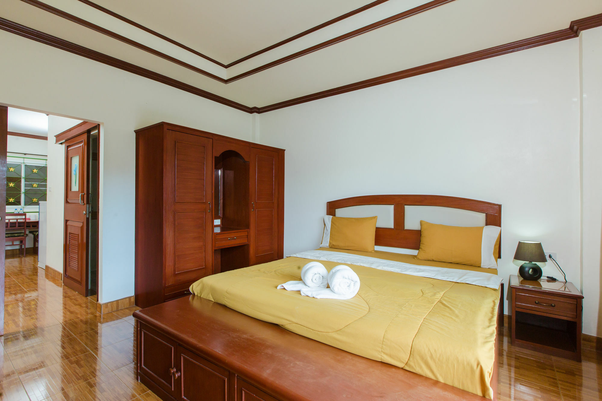 Apartamento Rai Rom Yen Sha Patong