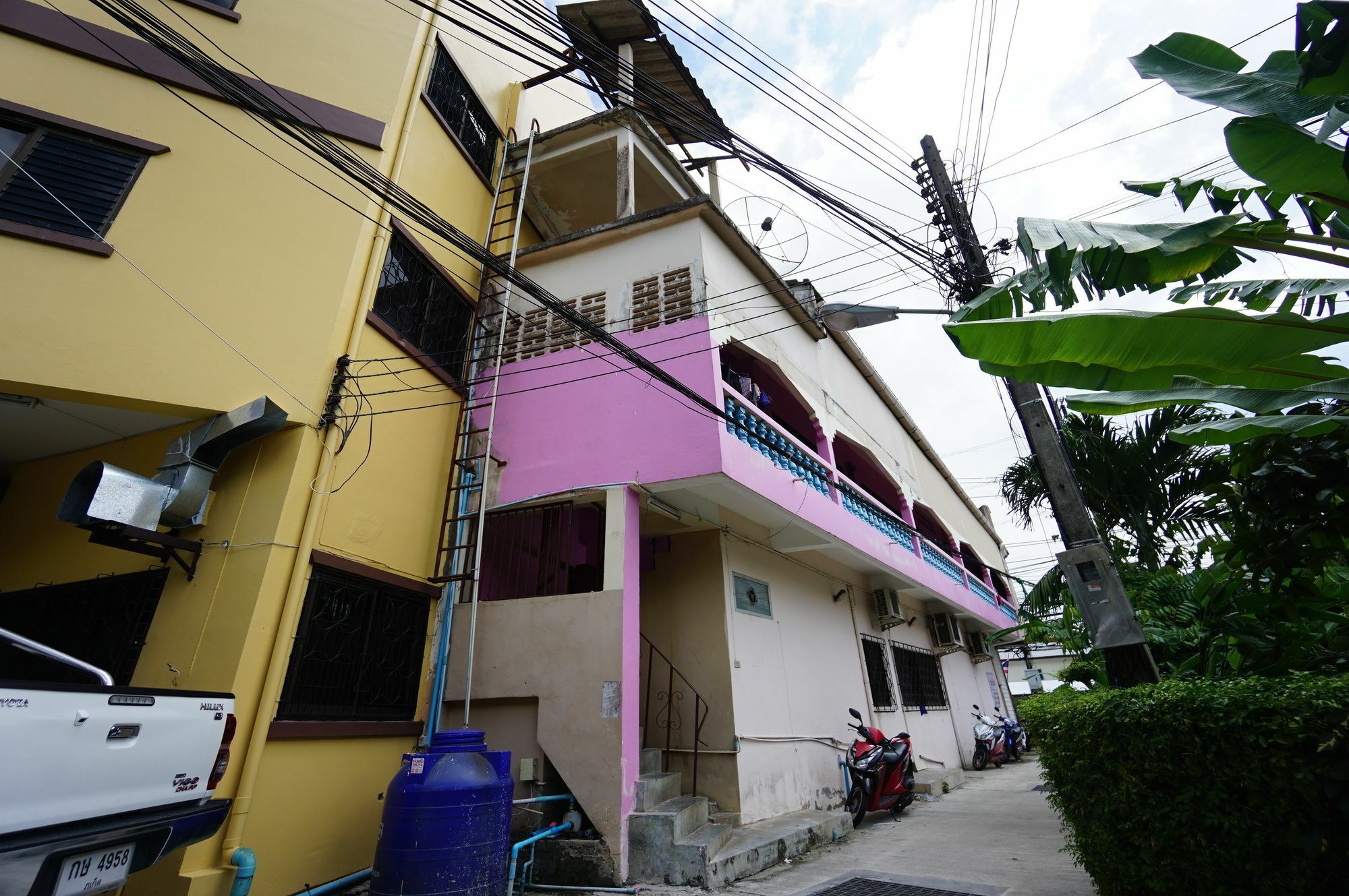 Hostel Kookkai House *