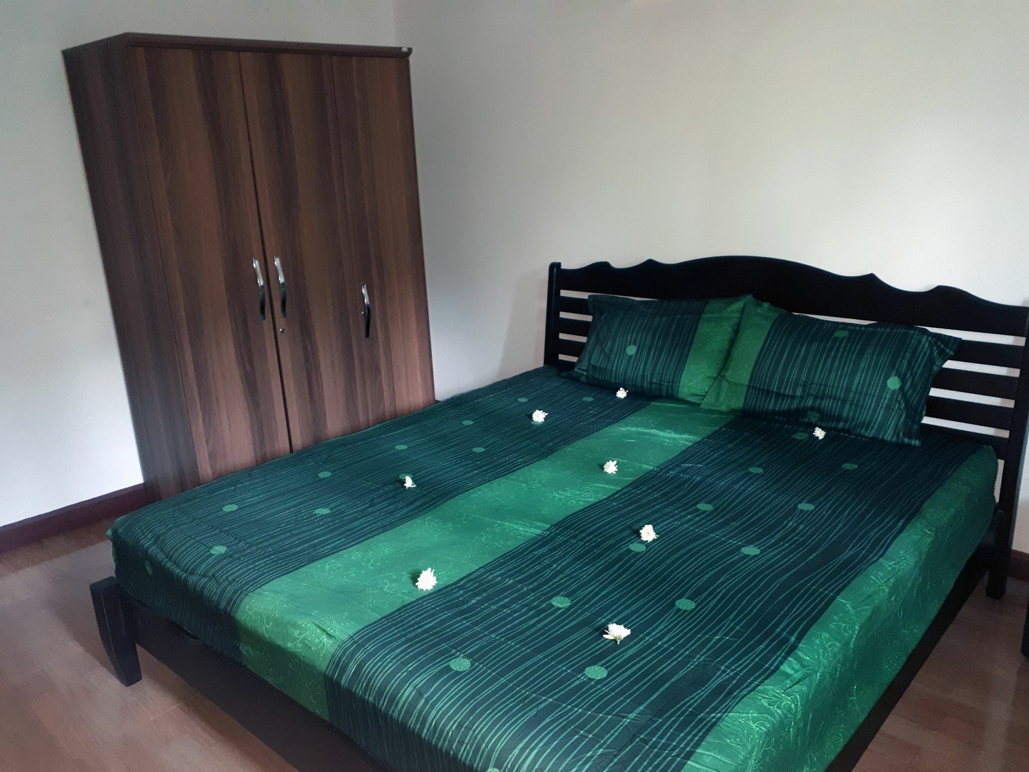 Gorgeous 1 Bedroom Department In Beautiful