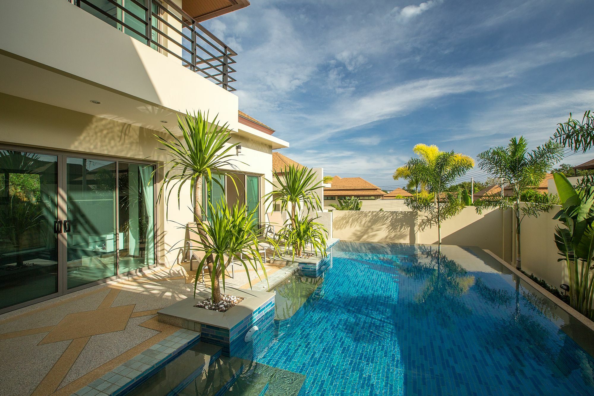 Shanti Estate By Tropiclook *