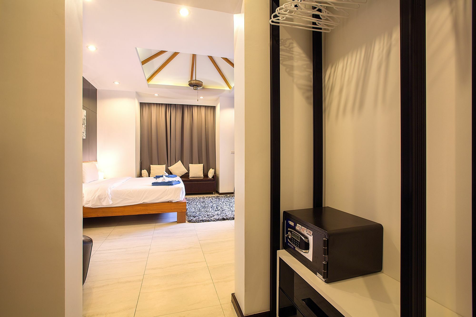 Shanti Estate By Tropiclook