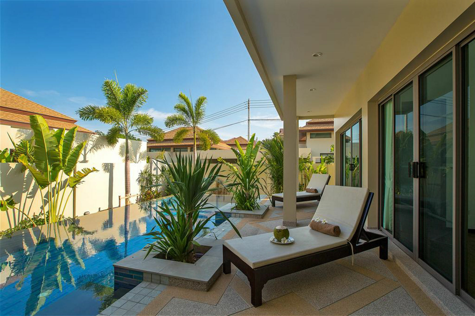 Shanti Estate By Tropiclook