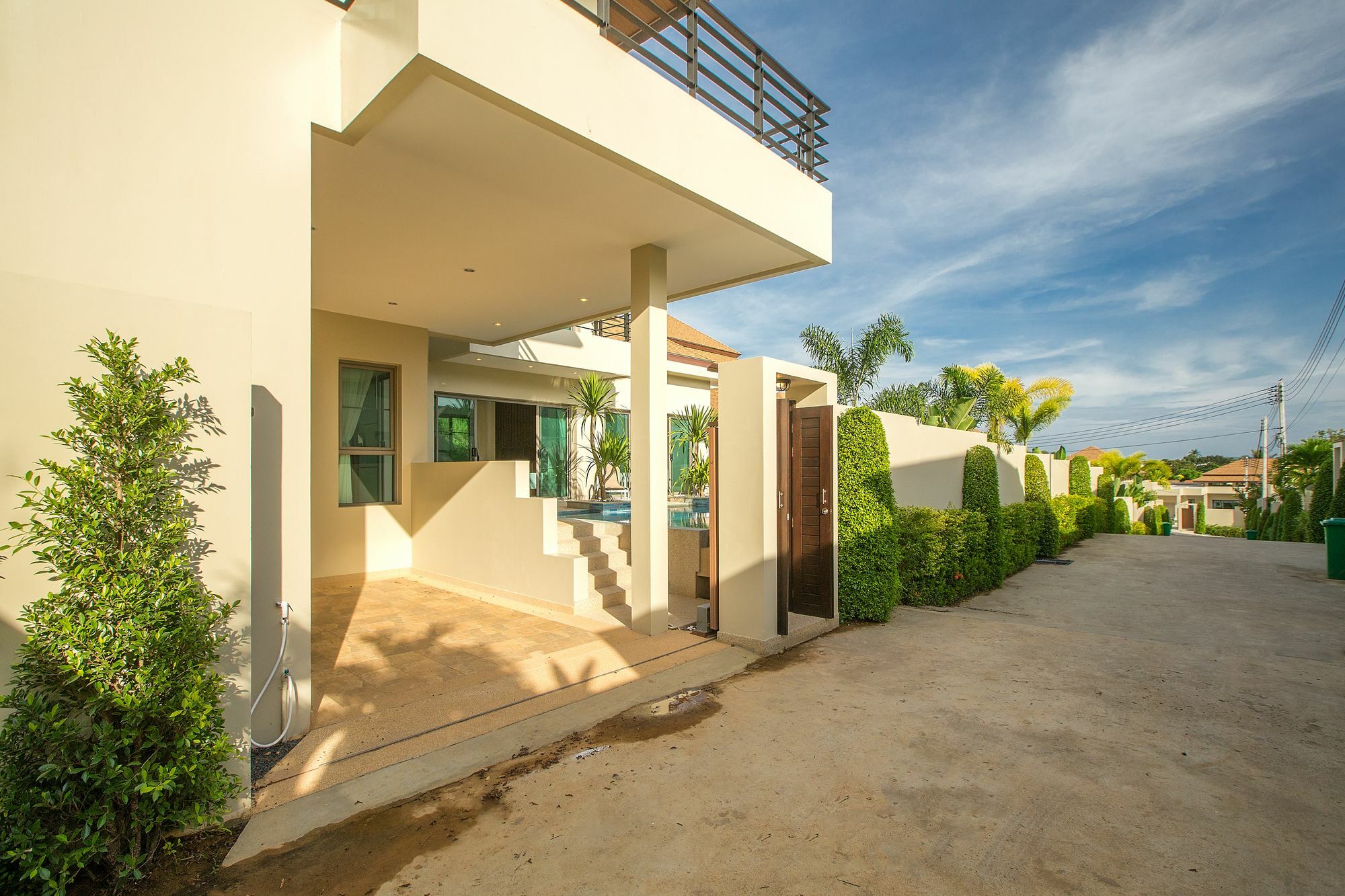 Shanti Estate By Tropiclook Villa Nai Harn