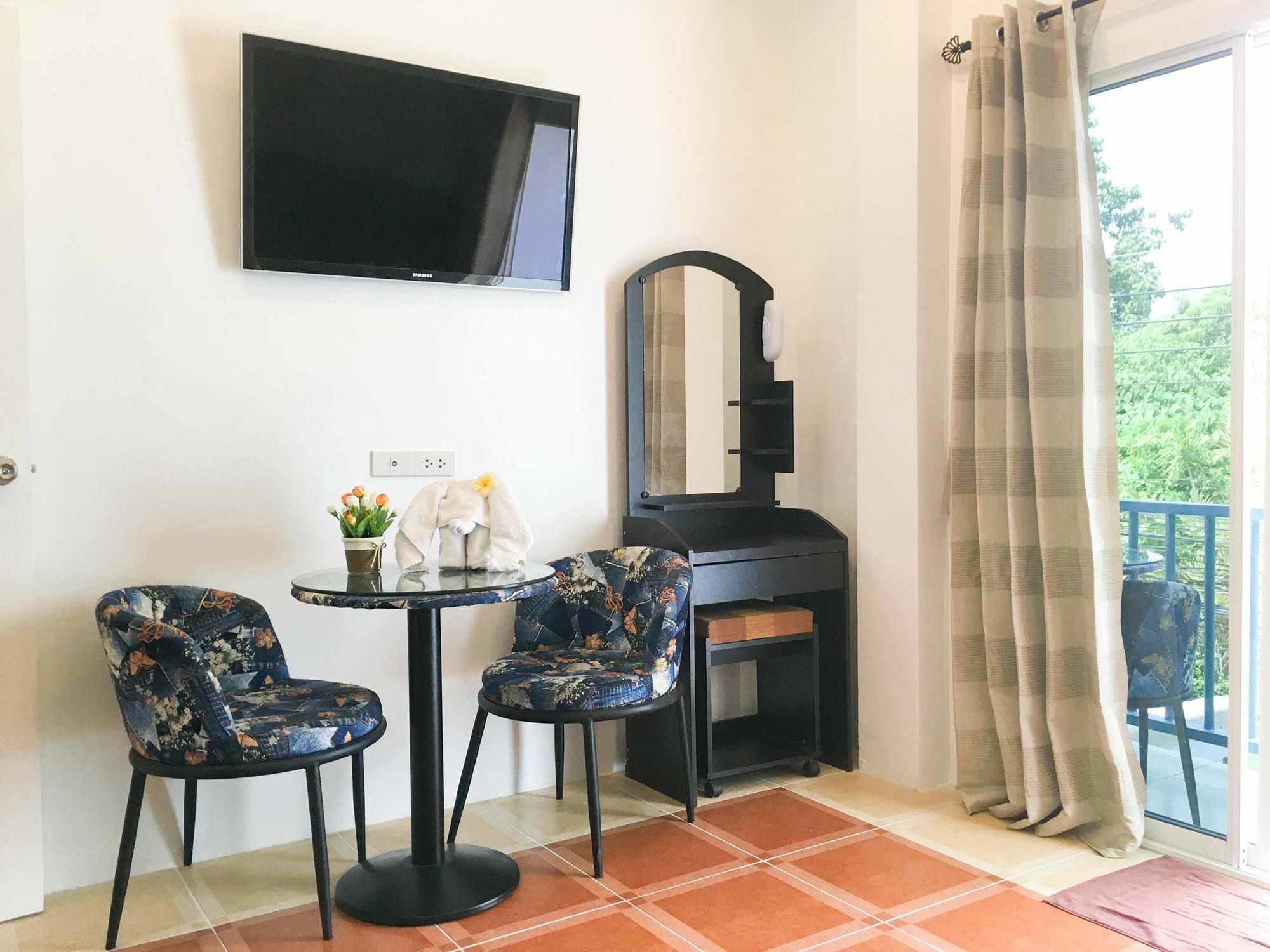 By Psa Apartment *