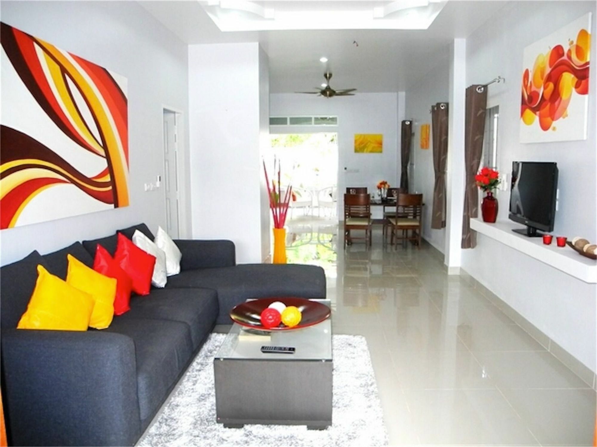 Leaf 3 2 Bedrooms * Nai Harn