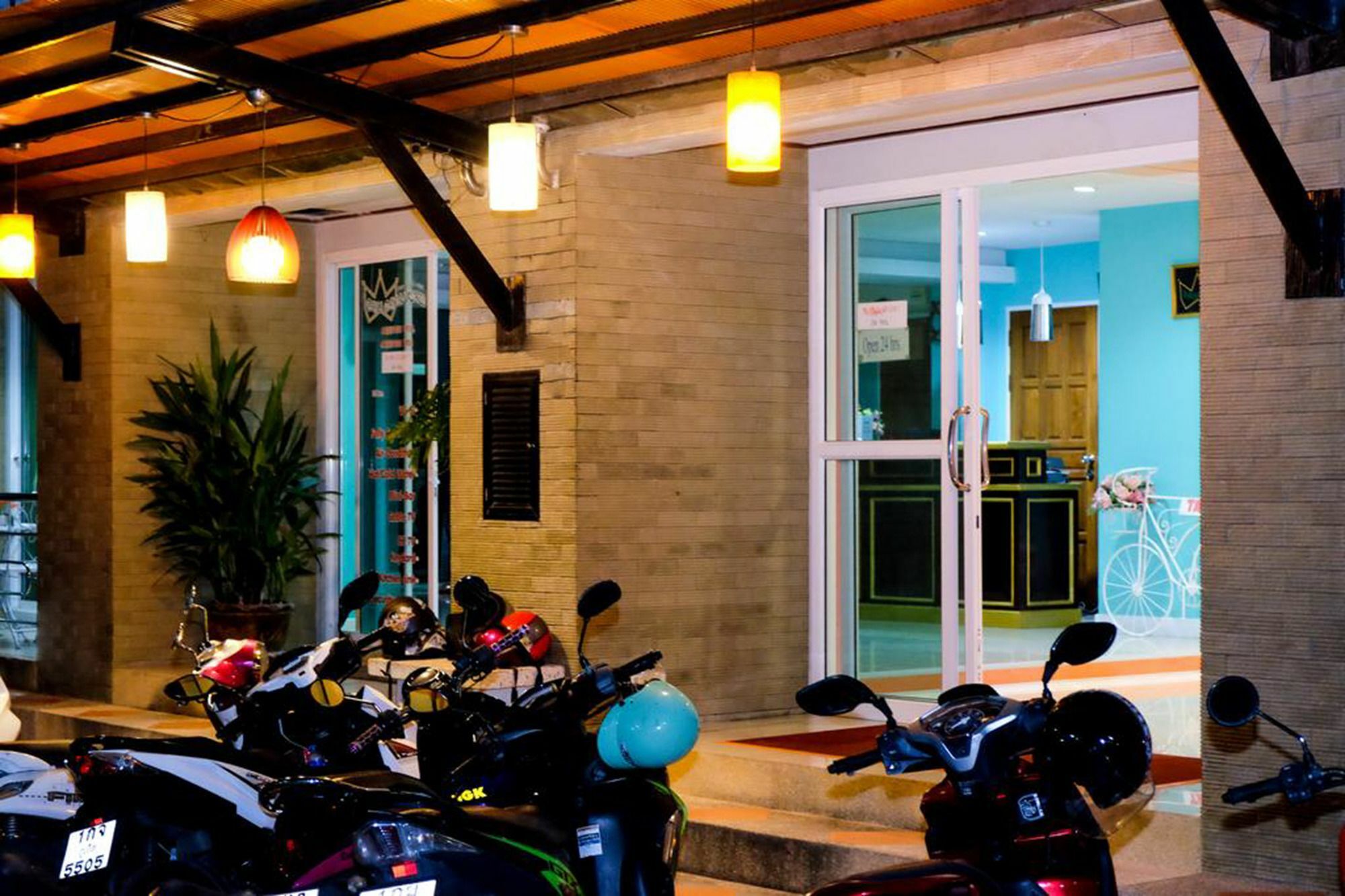 Apartment Raya Place *