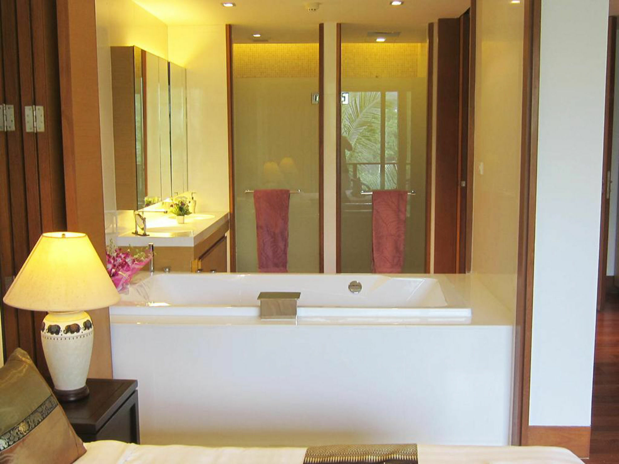 Apartment The Pearl Of Naithon Nai Yang