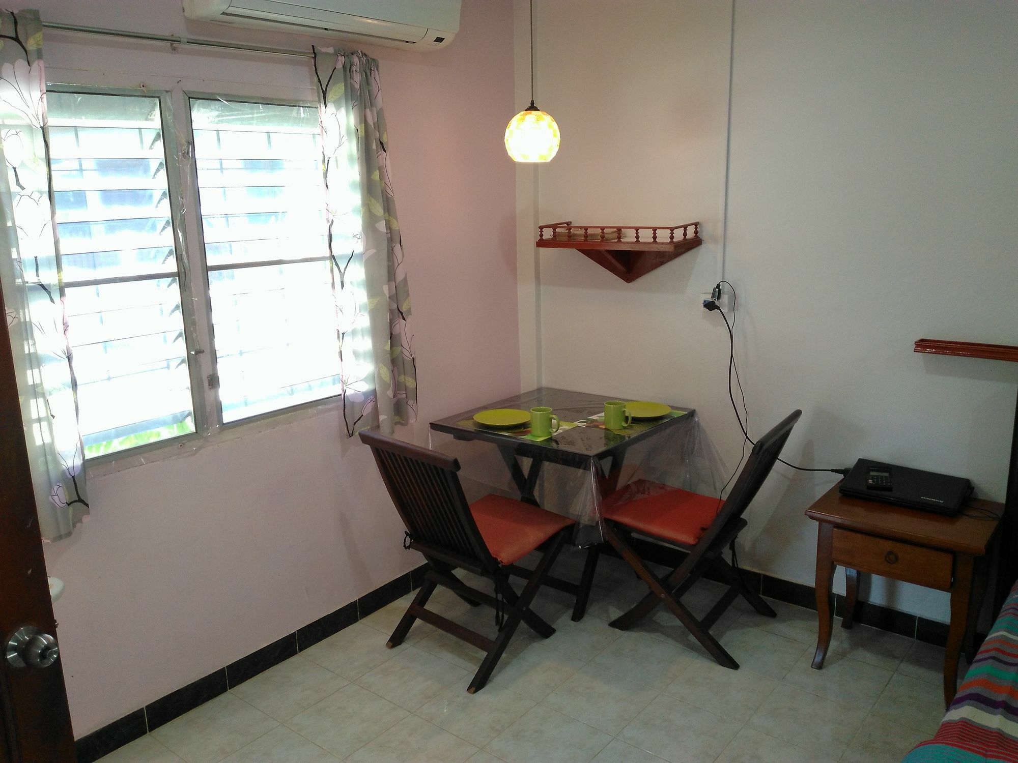 Apartment With Aircon Phuket