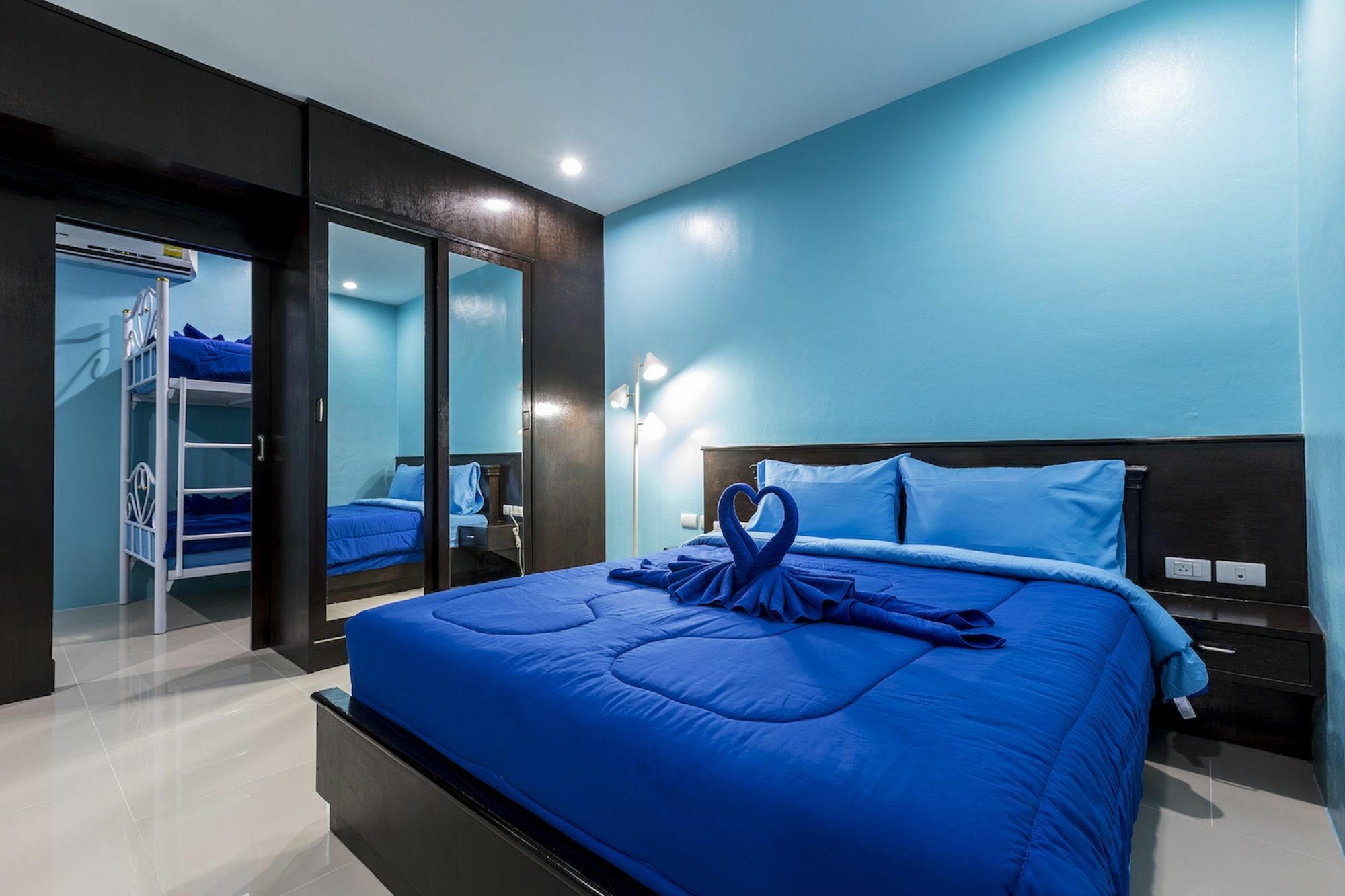 Surf Blue Kata Beach (Phuket)