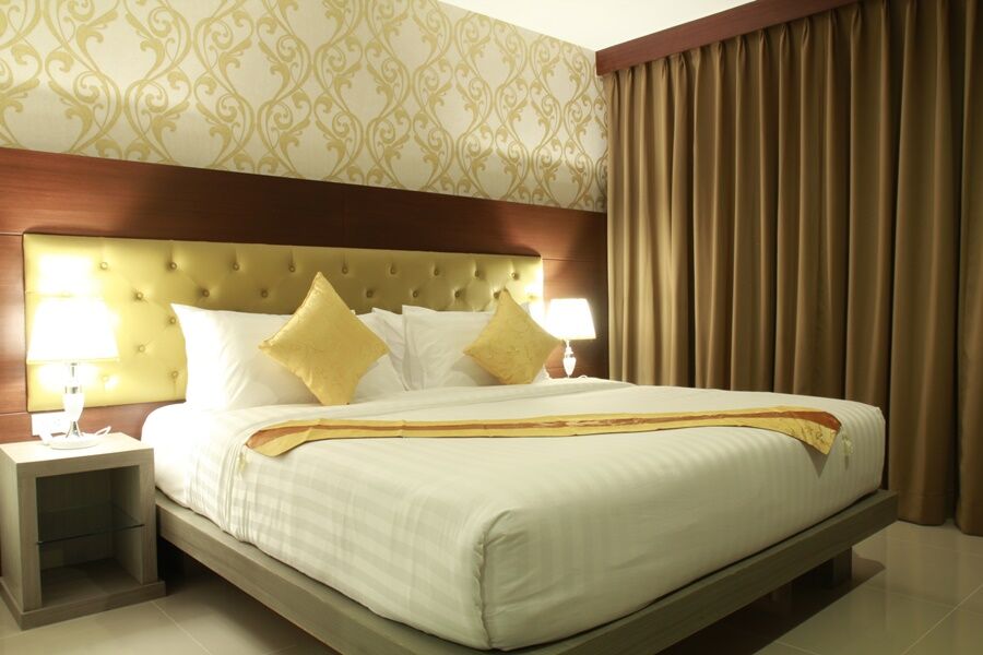 Hemingways Silk Hotel 3*