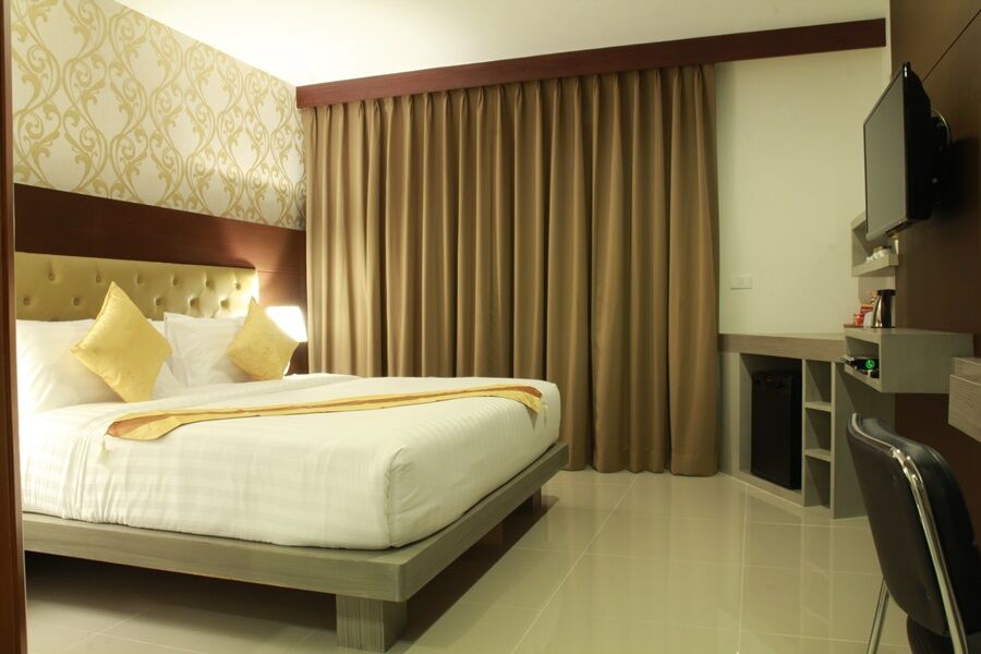 Hemingways Silk