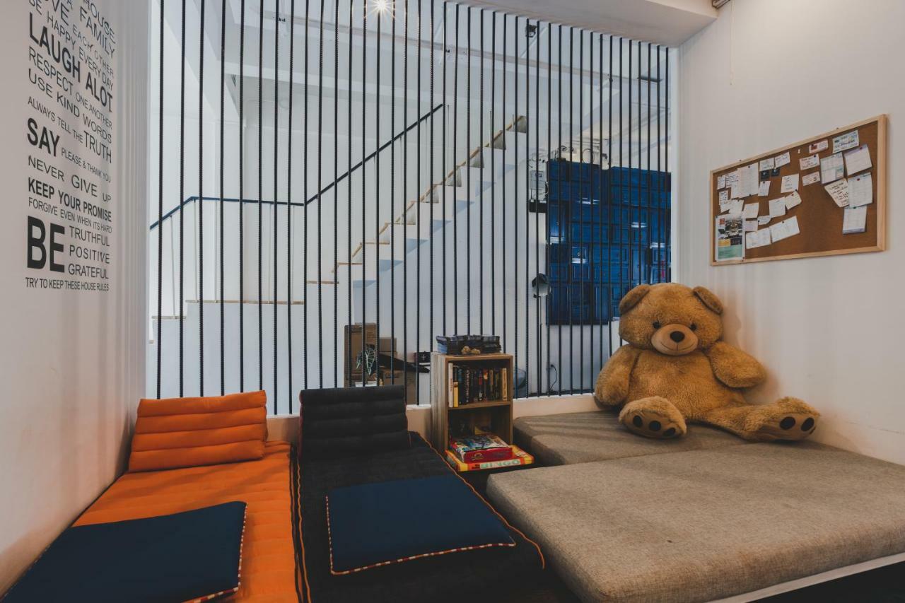 Hostel White Poshtel Phuket