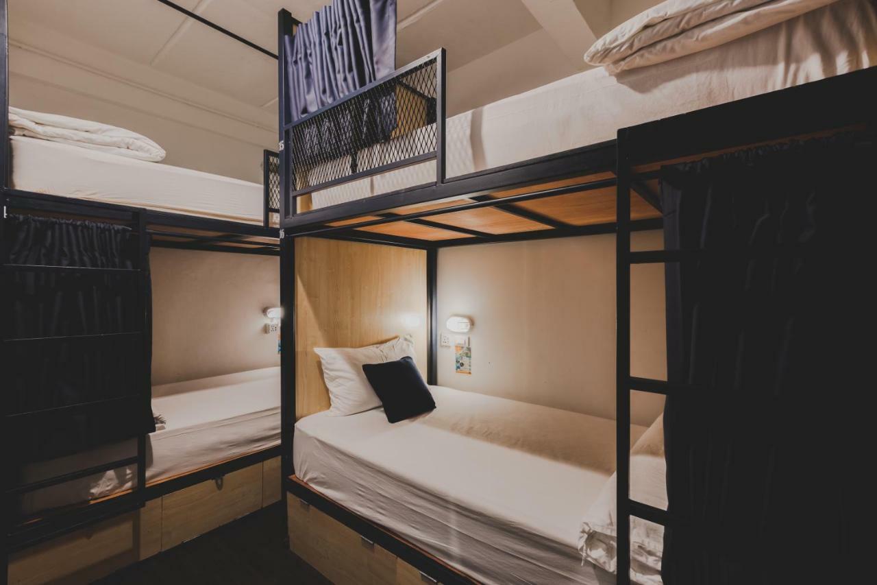 Hostel White Poshtel Phuket