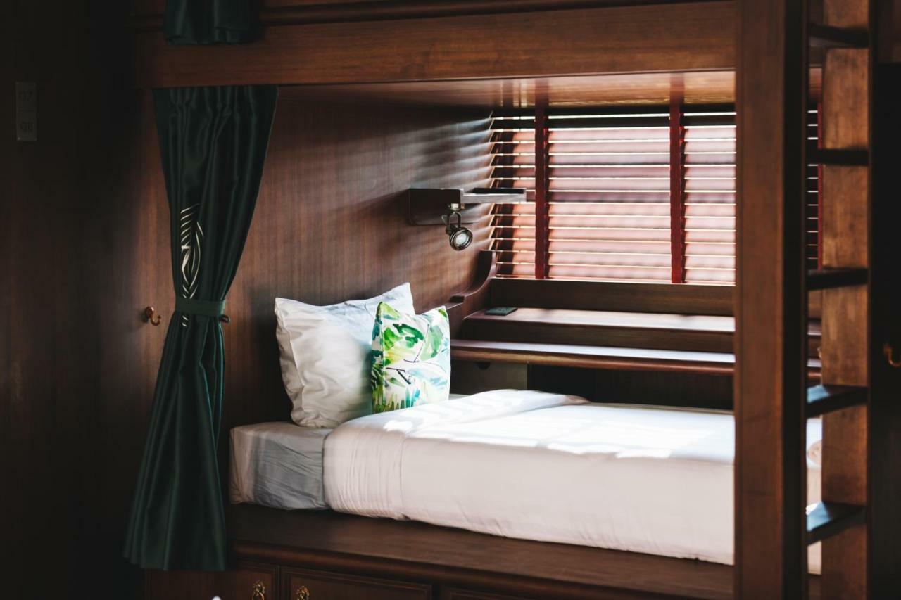 Hostel Sound Gallery House - Sha Phuket