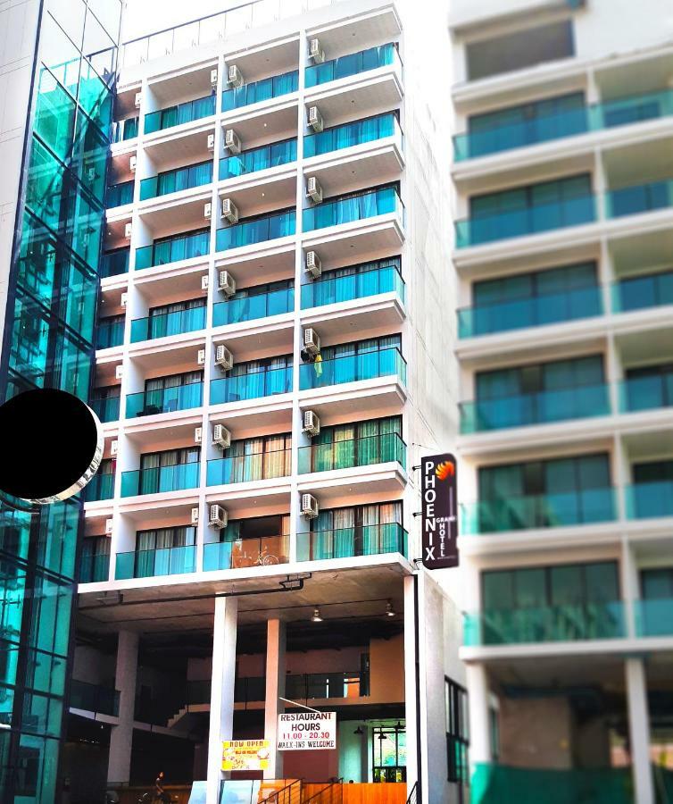 Phoenix Grand Hotel 4*