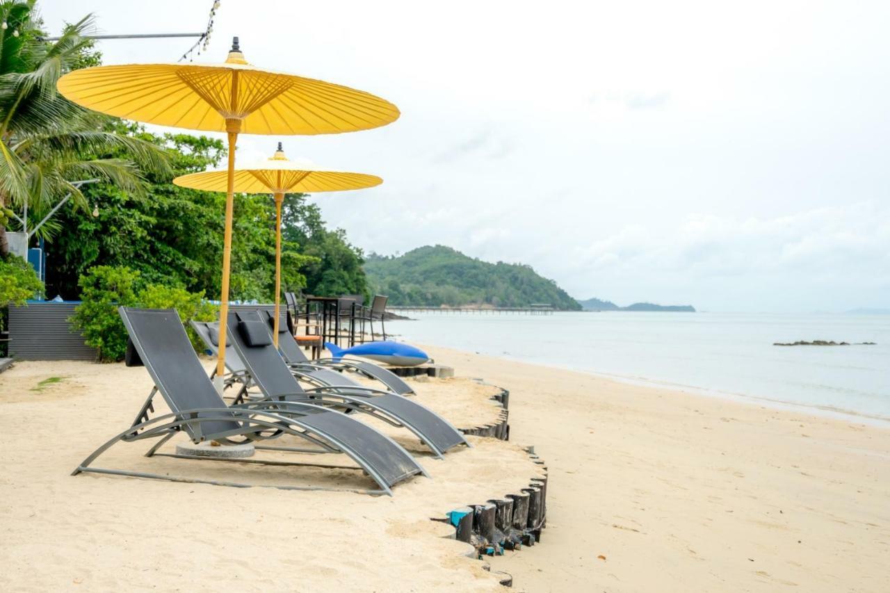 Resort The Nchantra Pool Phuket