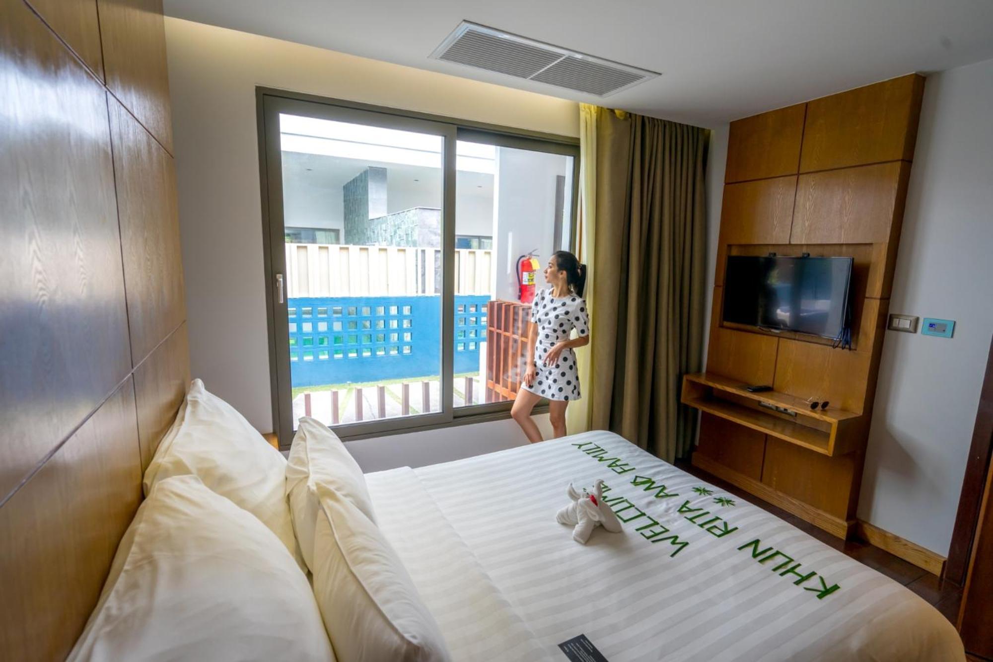 The Nchantra Pool Phuket Resort Koh Sirey
