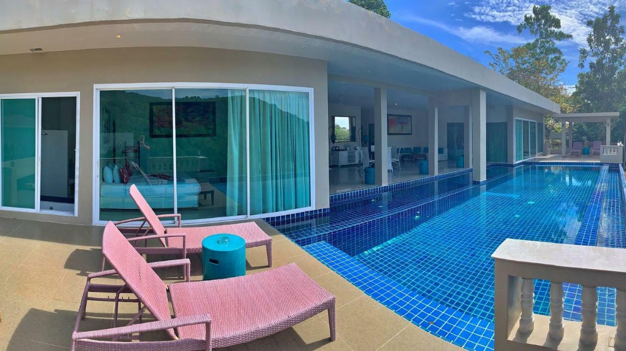 Grand Bleu Ocean View Pool Hotel