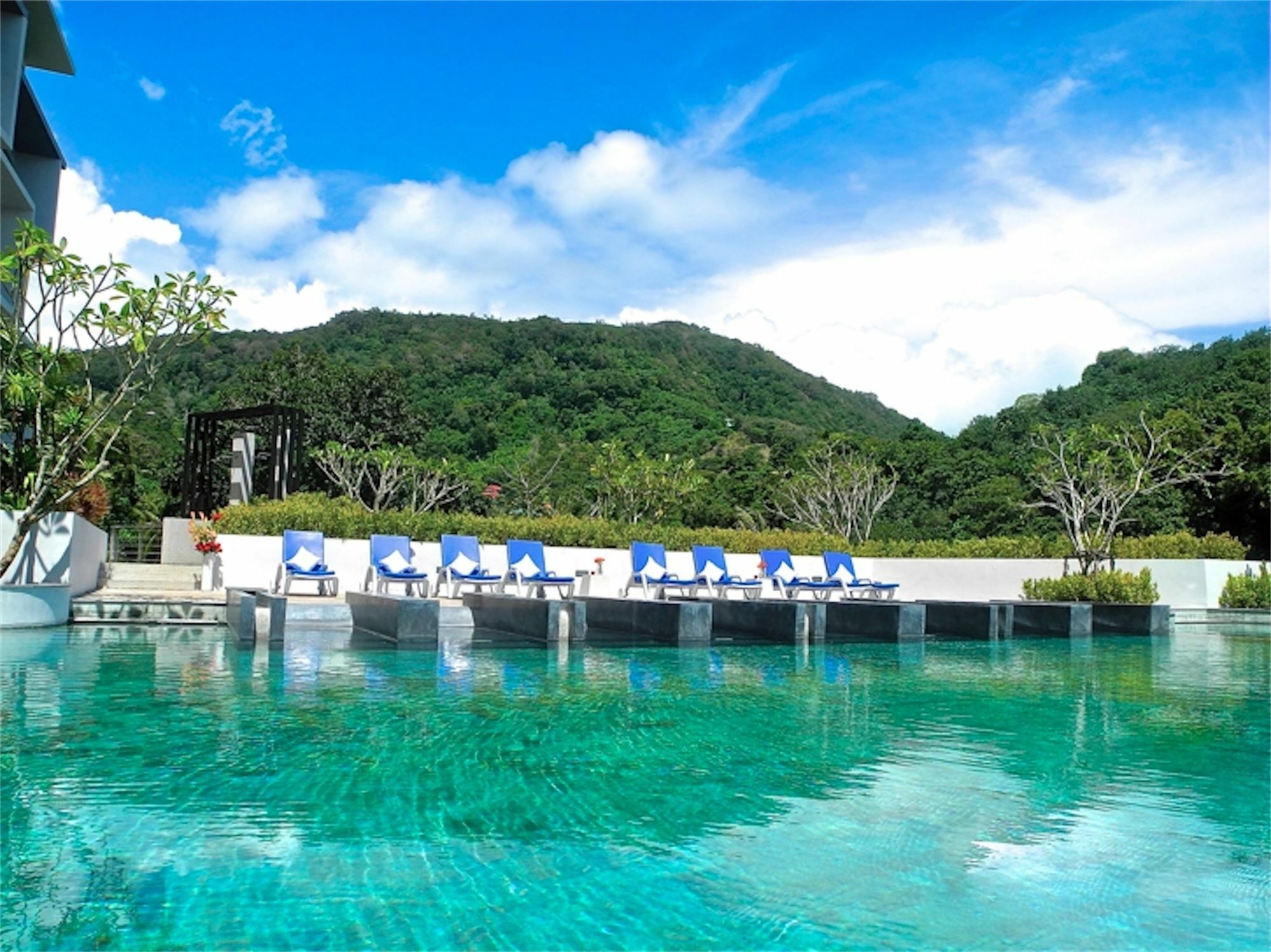 The Ark 1 Bedroom Pool Access Apartment Karon