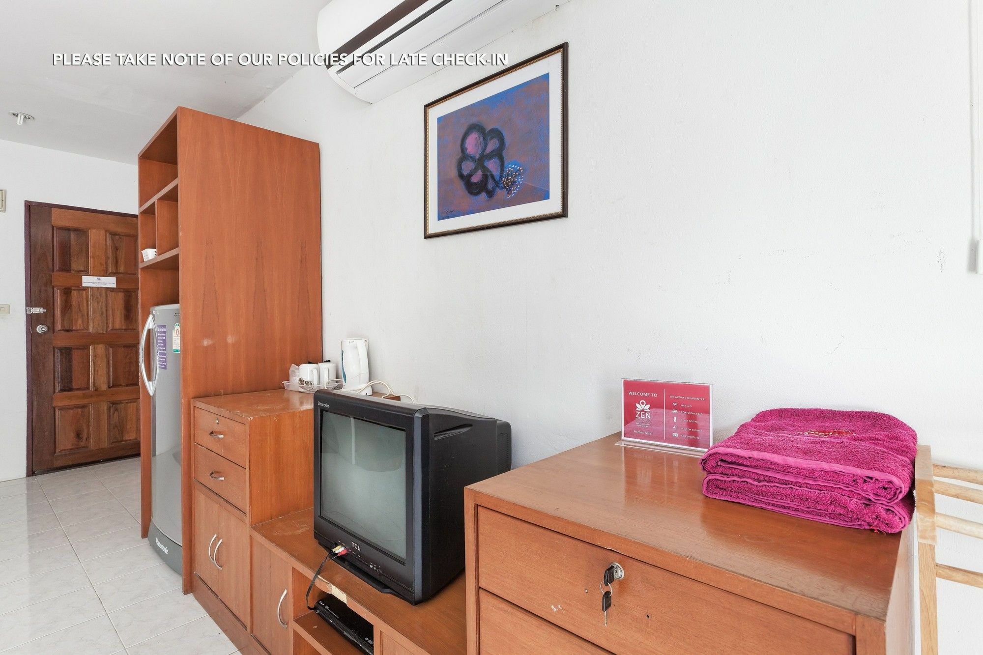 Zen Nanai Hotel *