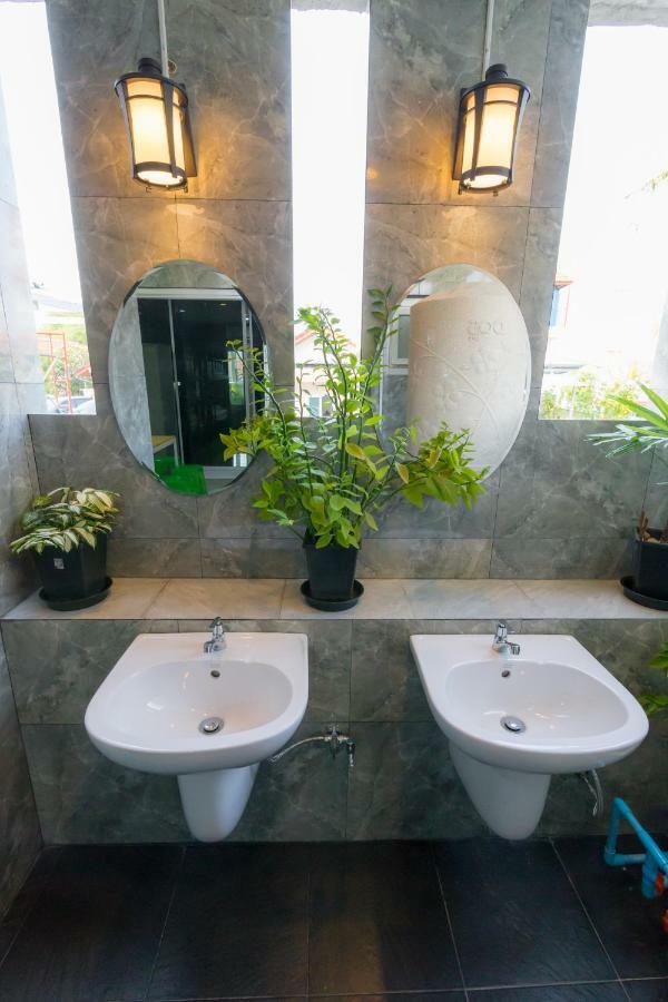 Memo Hostel Nai Yang