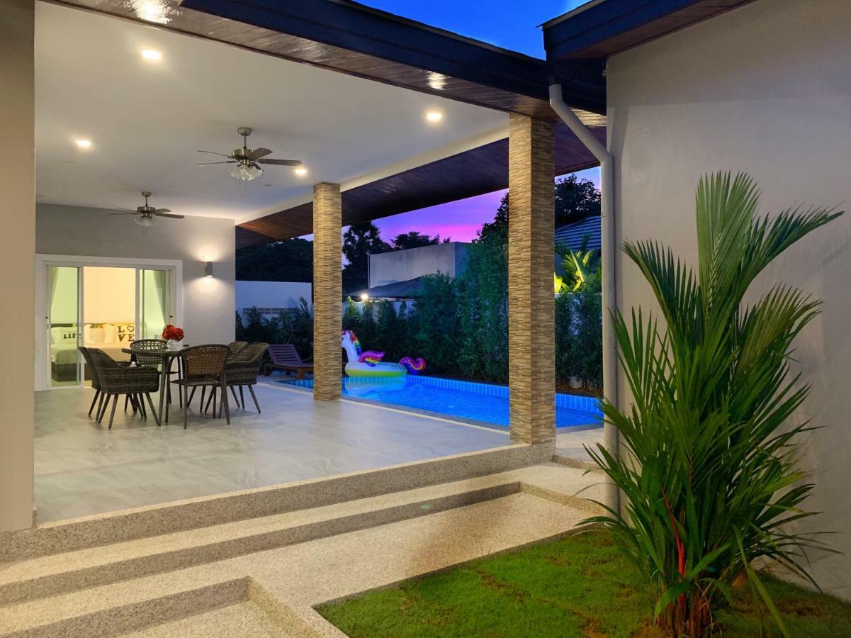Private New Pool Near Laguna