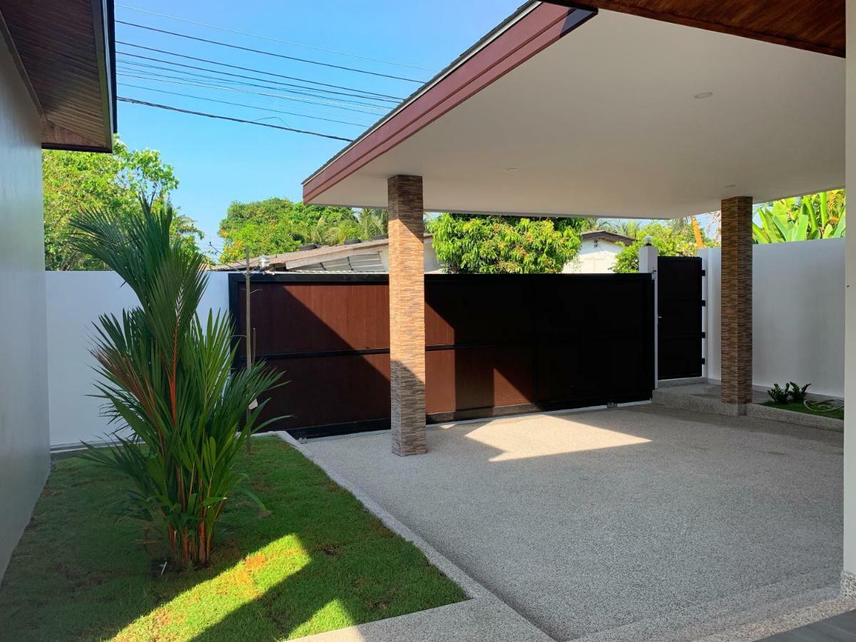 Private New Pool Near Laguna