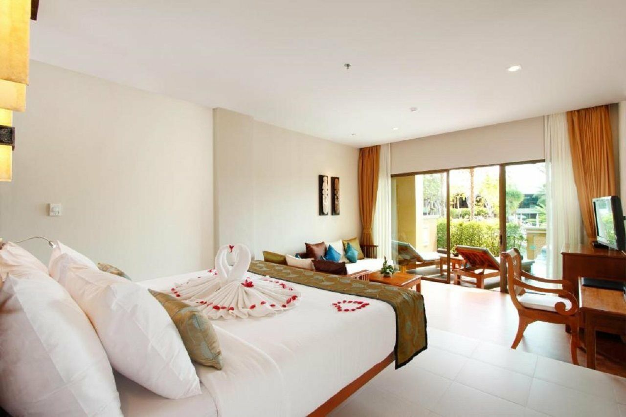 Resort Palm - Sha Extra Rawai