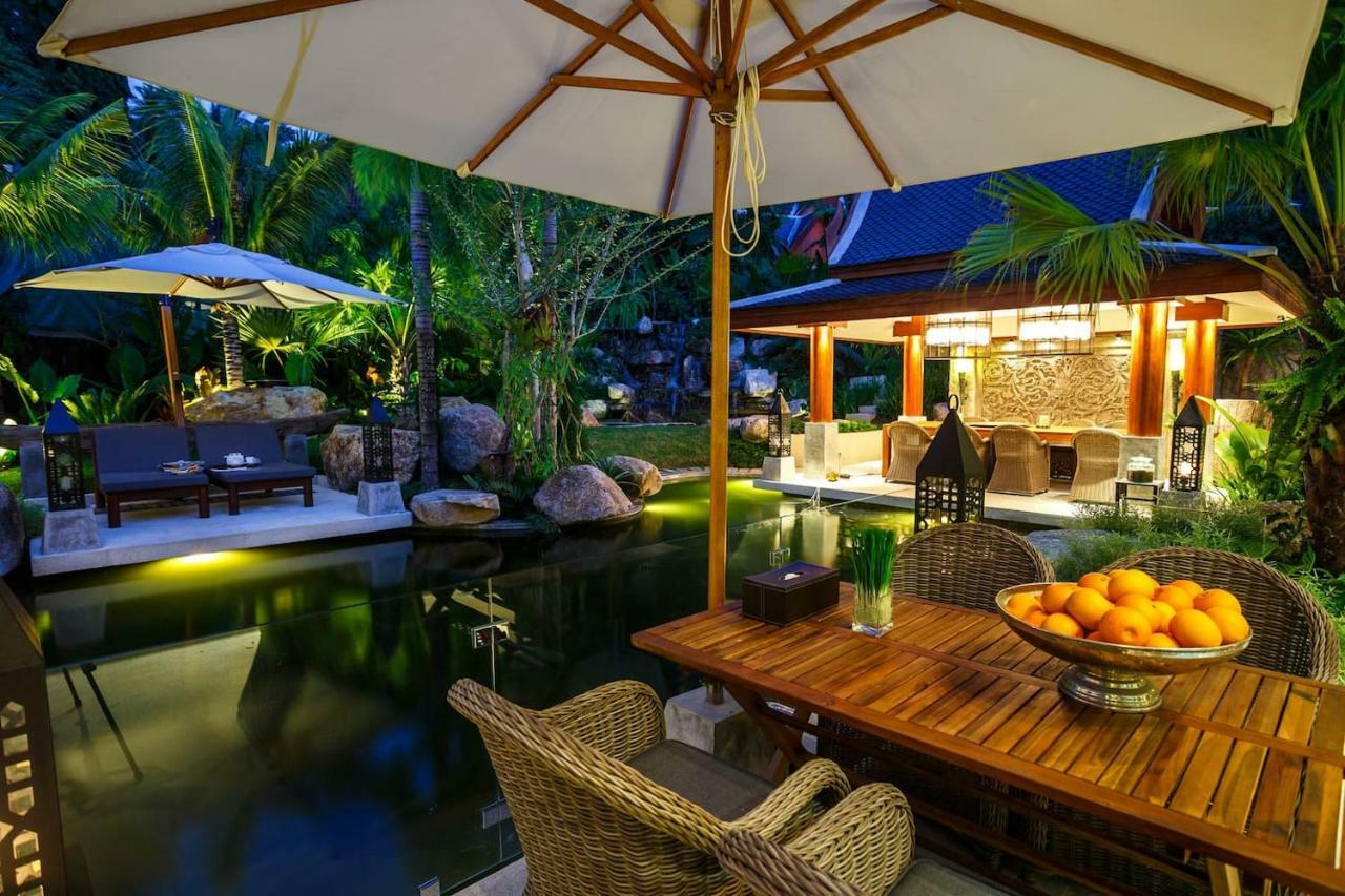 On The Rocks, 4 Bedrooms, Phuket Villa Surin Beach (Phuket)