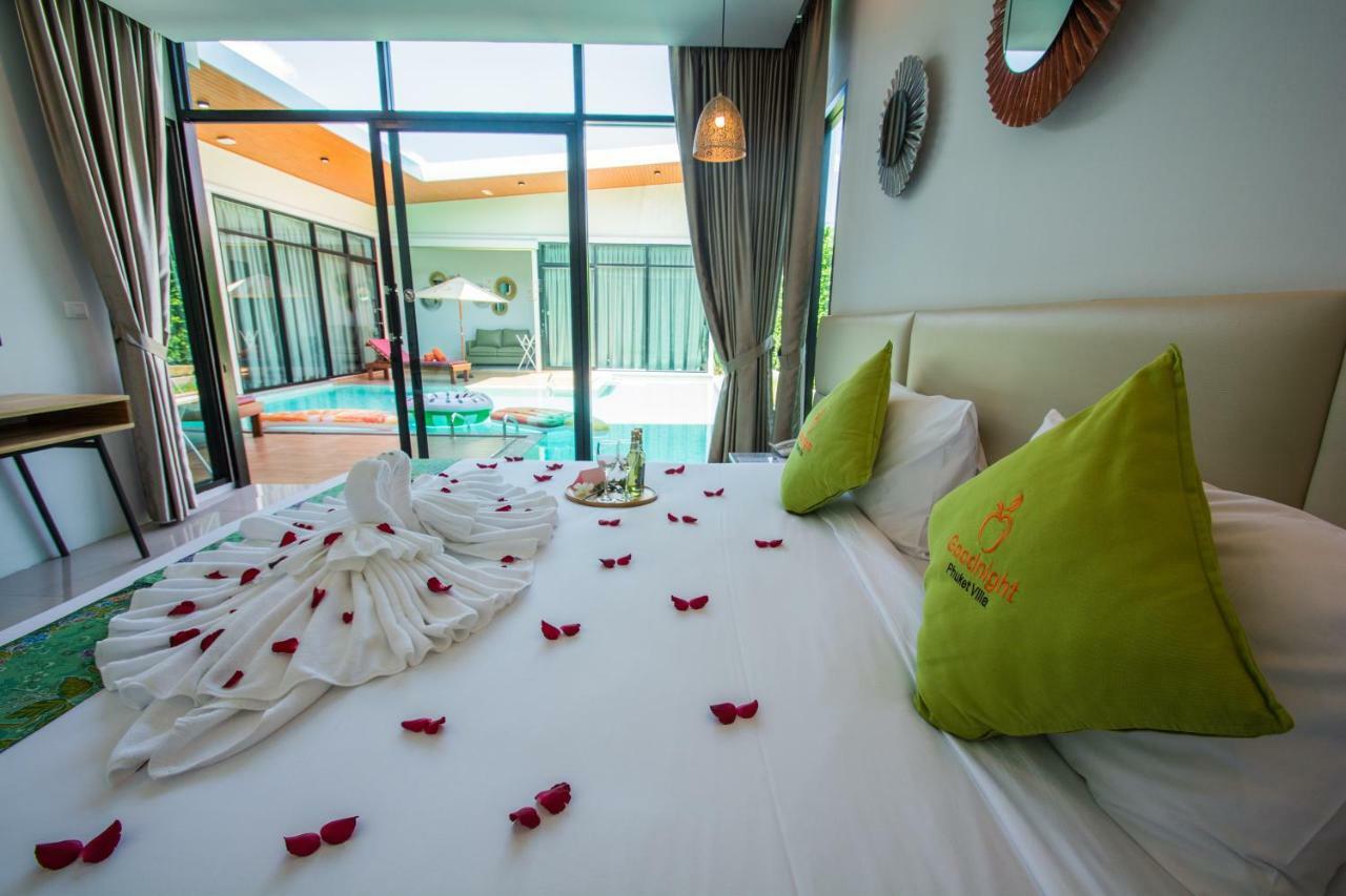 Good Night Pool - Sha Hotel