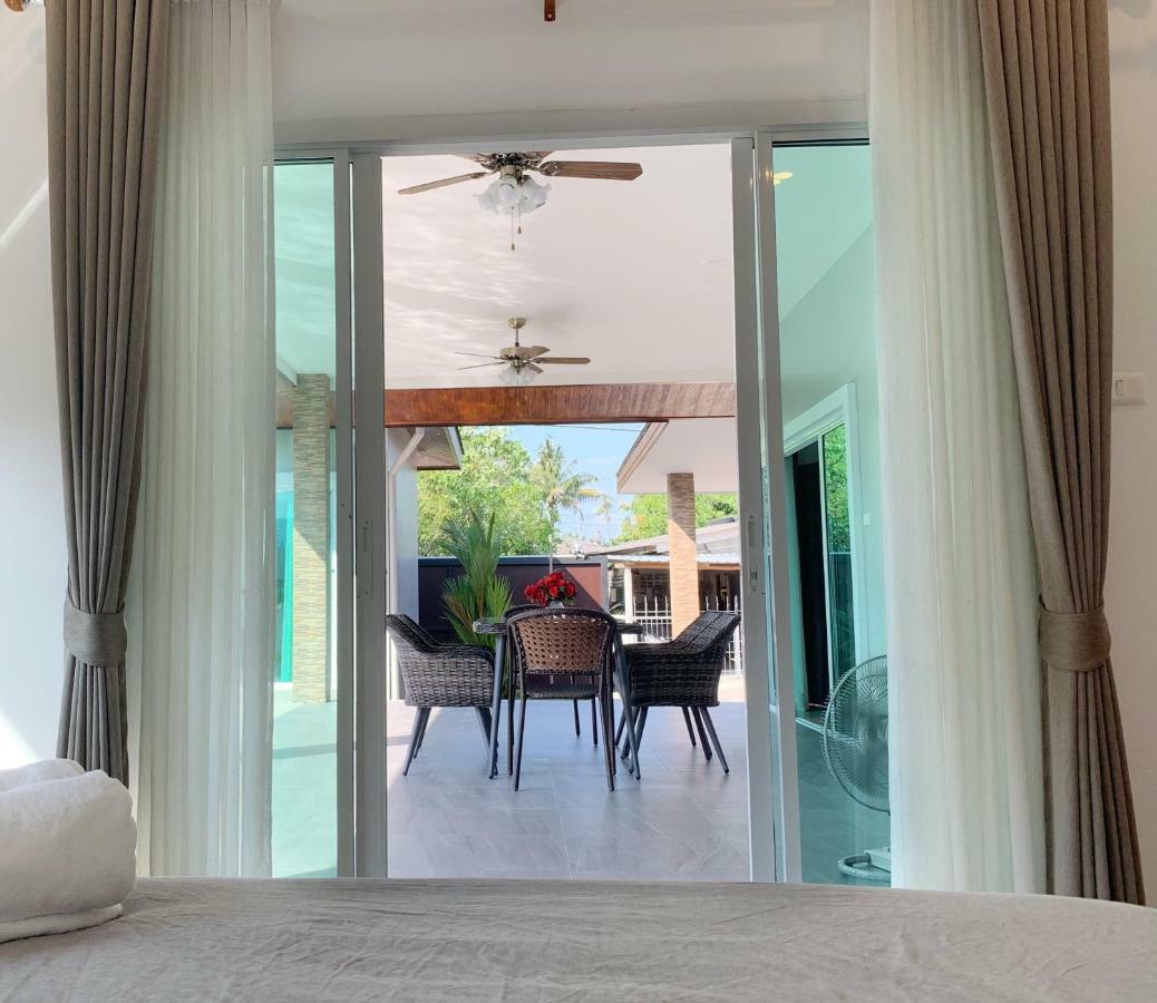 Private New Pool Near Laguna