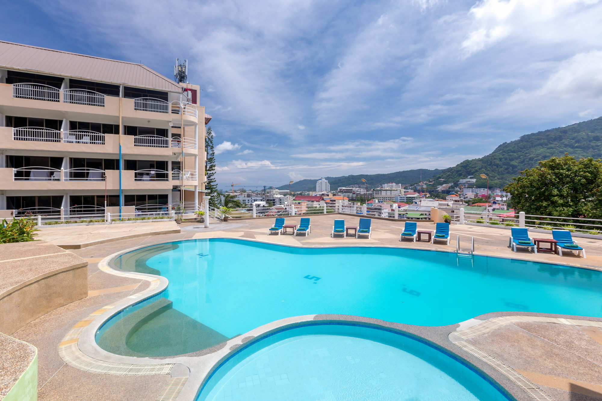 Hotel 7days Premium Phuket Patong