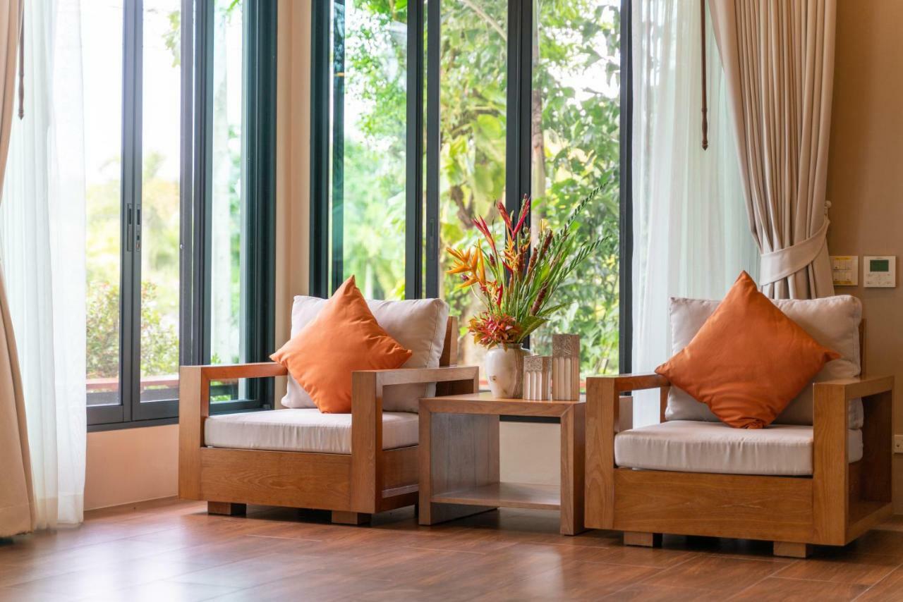 Villa Baan-bua Nai Harn