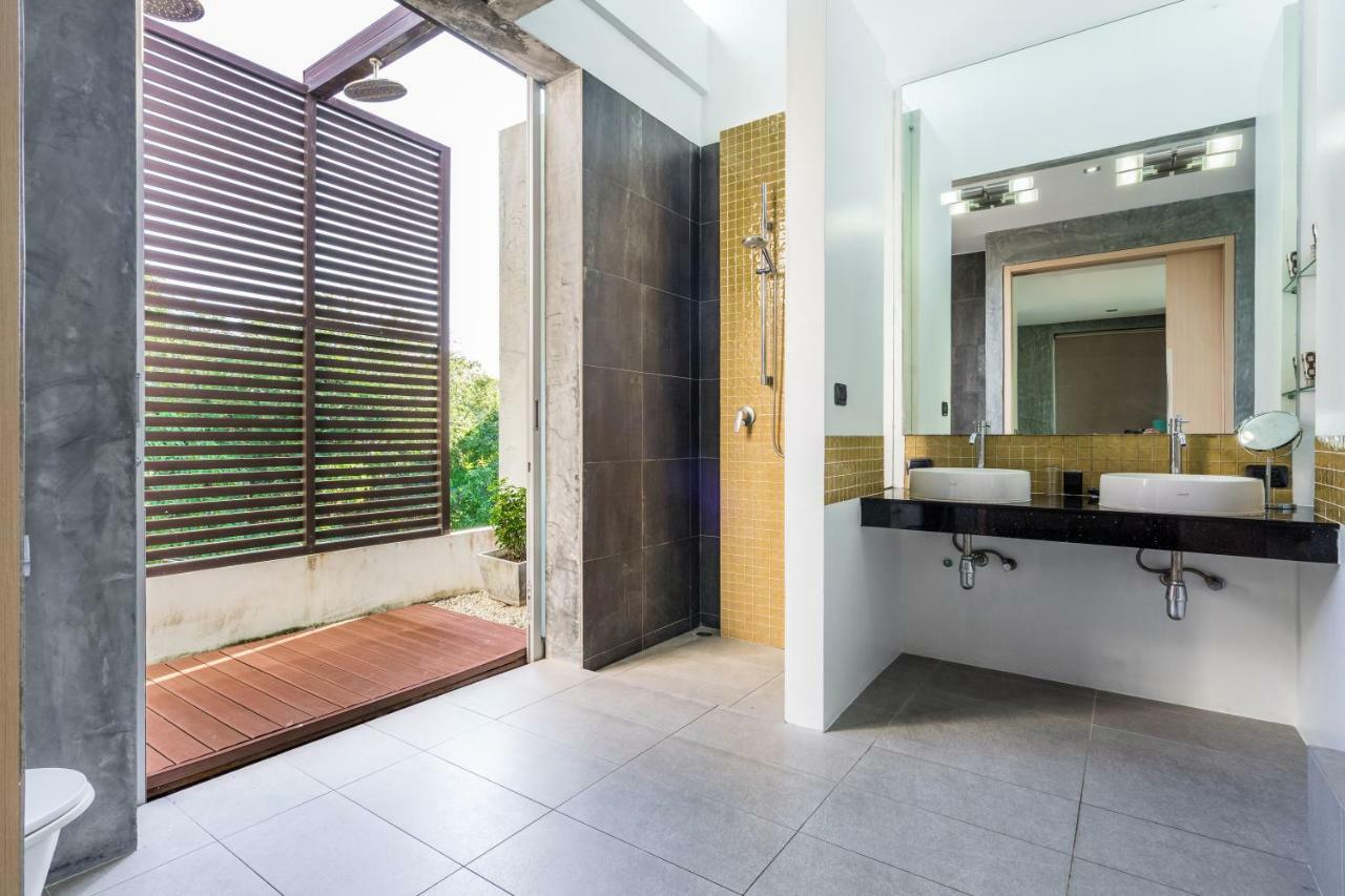 Villa Sirirat Sea-view *