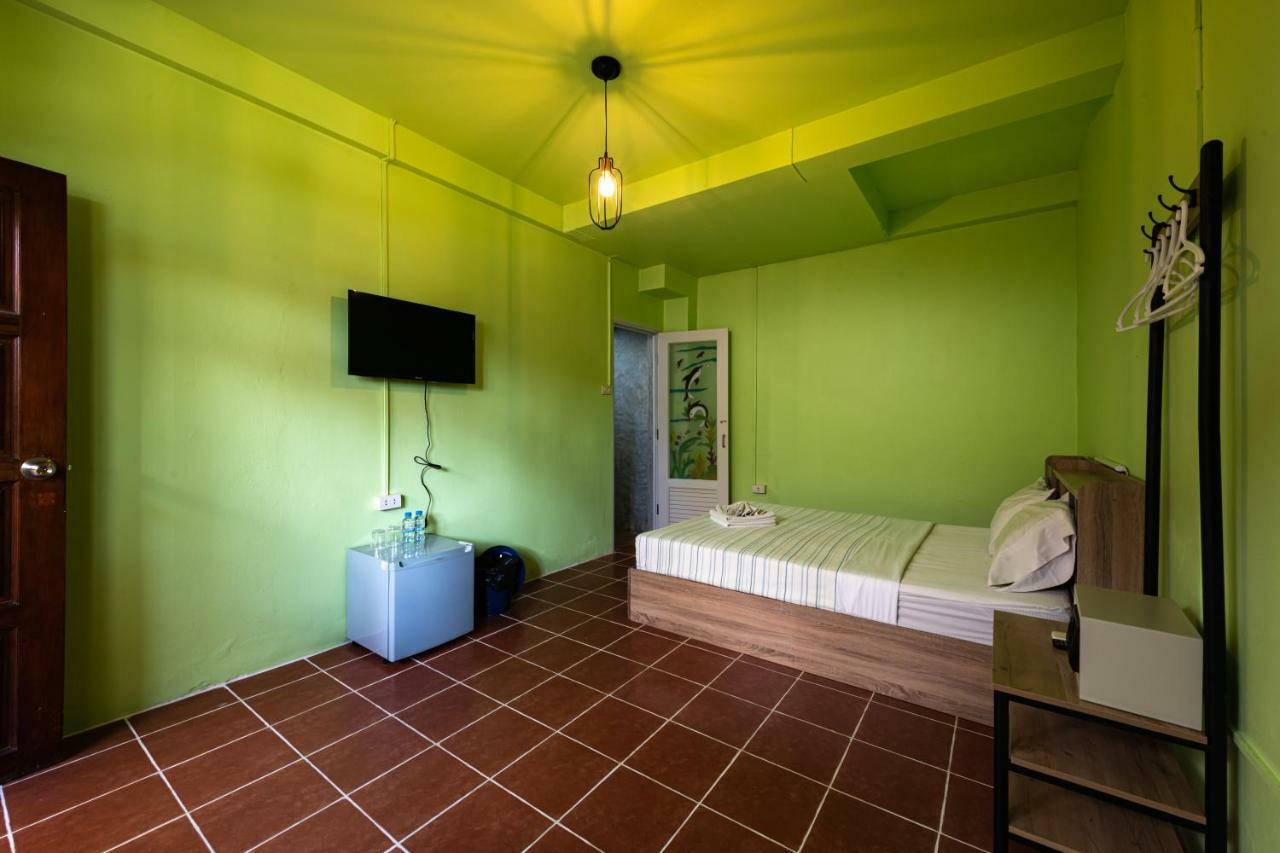 Hostel Mypatong Social