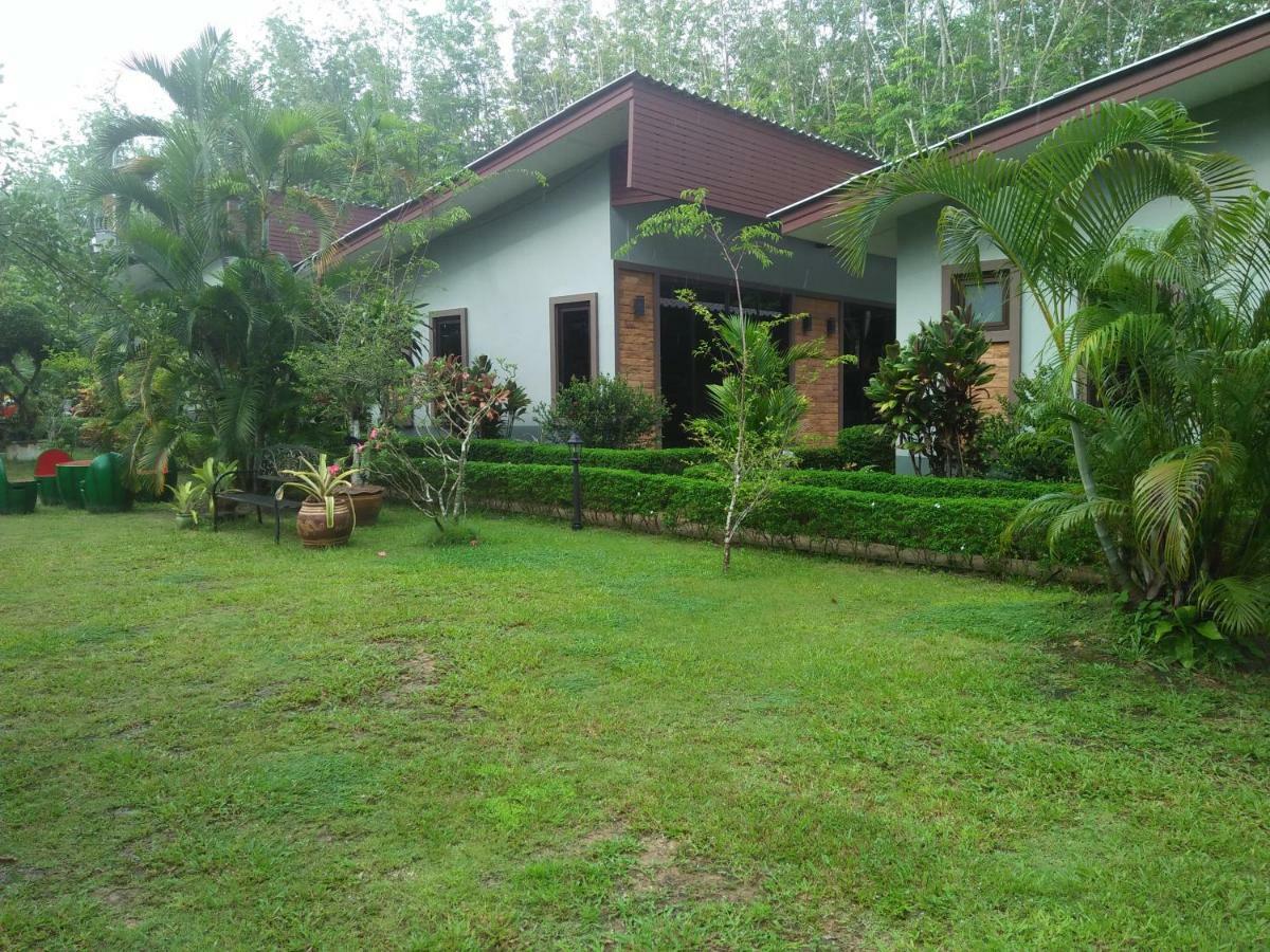 Phuket Sirinapha 2* Nai Yang