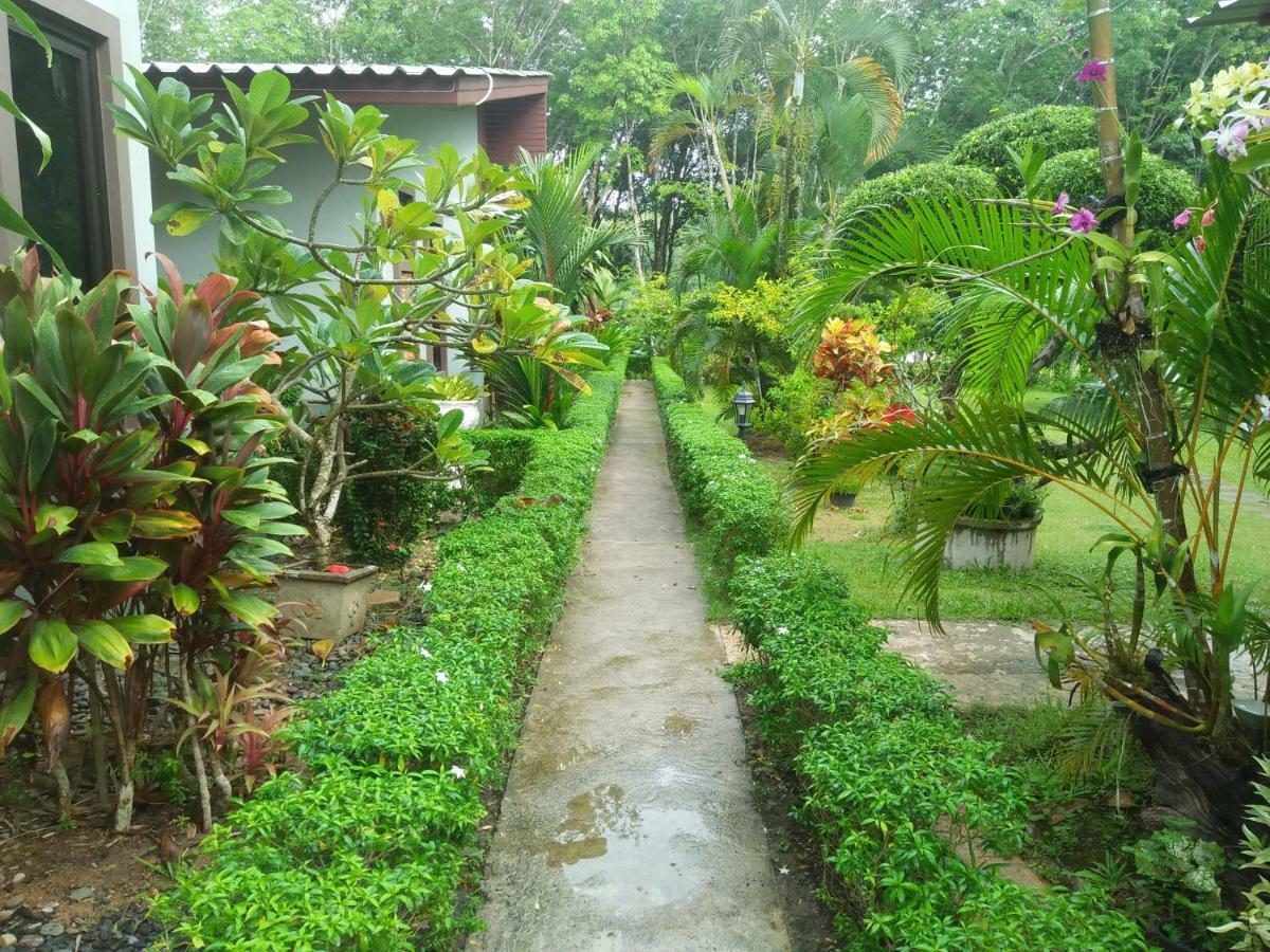 Phuket Sirinapha 2* Nai Yang