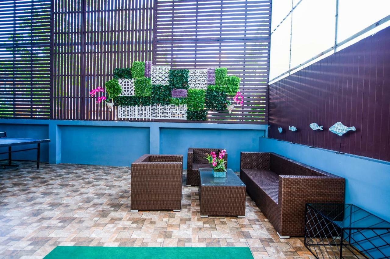 Oyo 344 De Blue @ Sea Hotel 2*