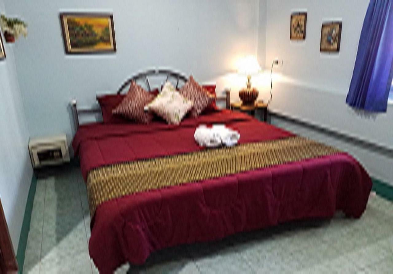 Rung Tawan Hostel