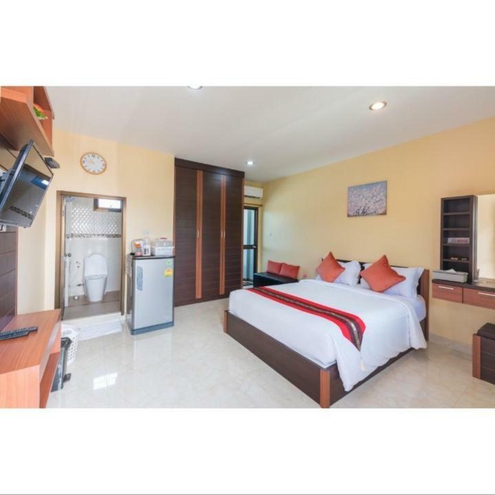 T.y. Airport Apartment