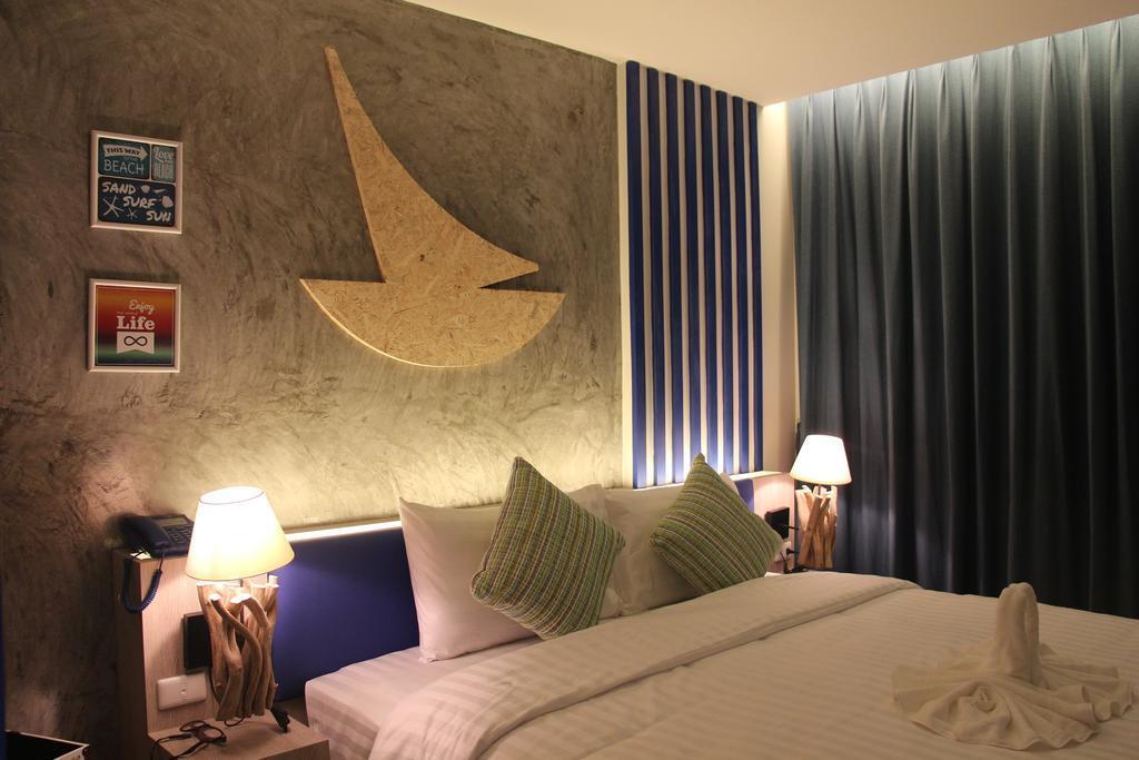 The Blue Pearl Kata Hotel