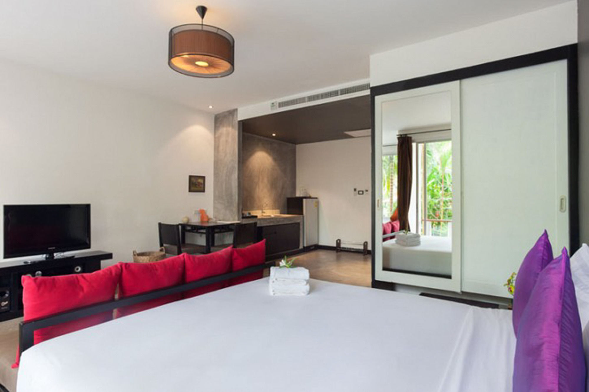 Signature Phuket 4*