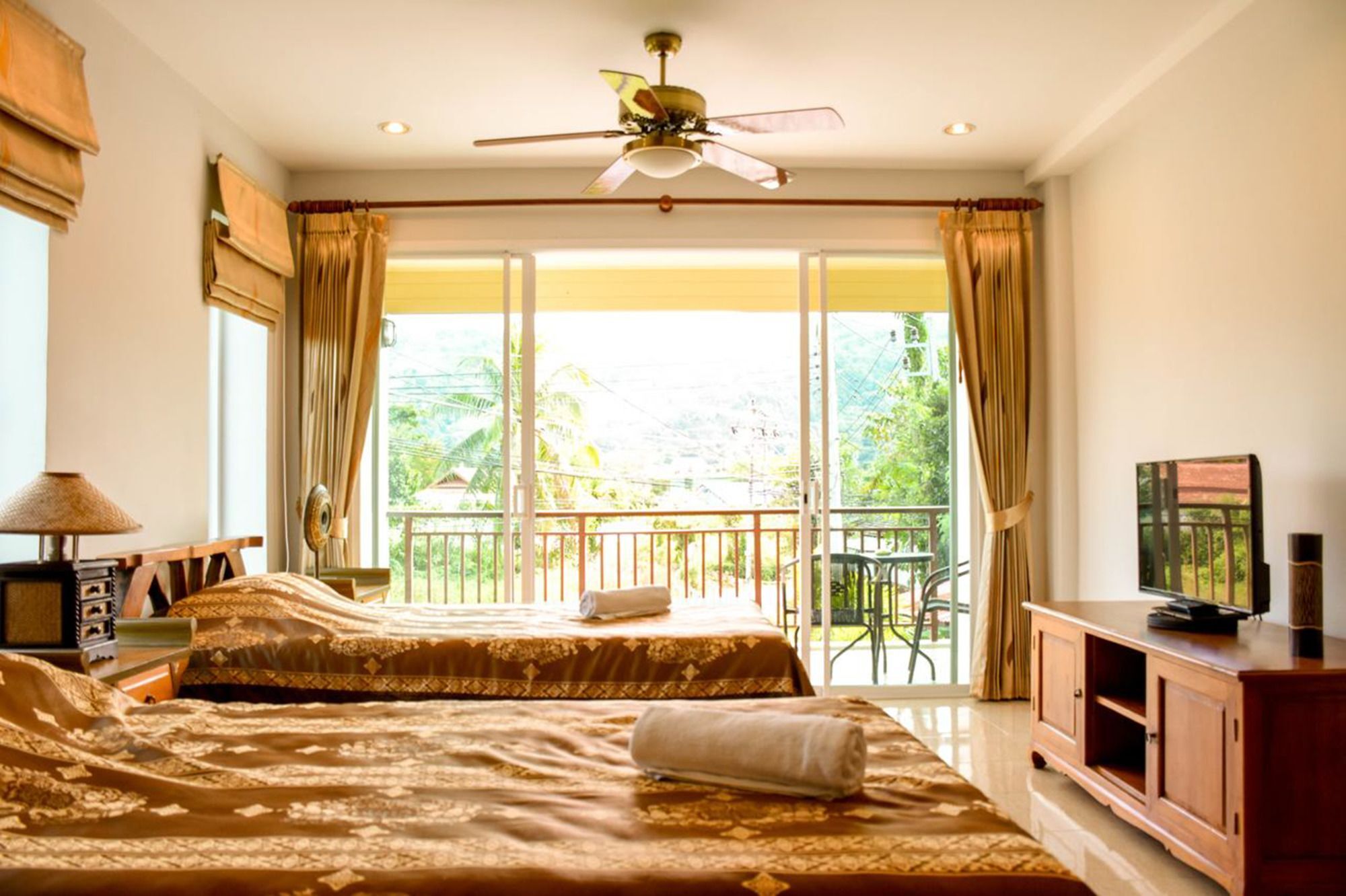 Apartment Baan Rosa Bangtao *