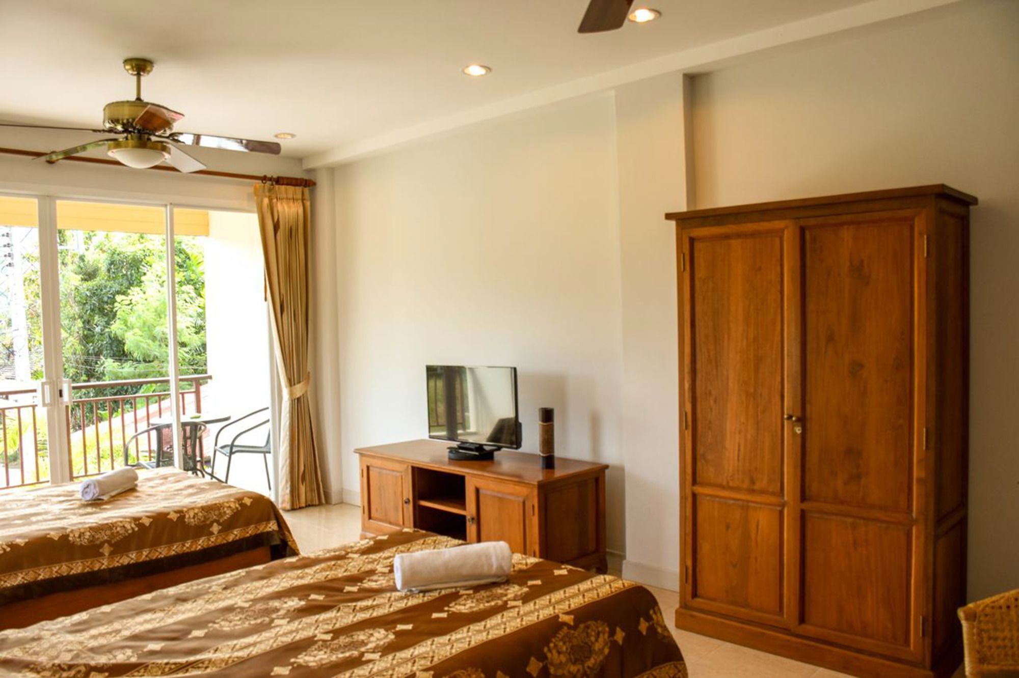 Apartment Baan Rosa Bangtao