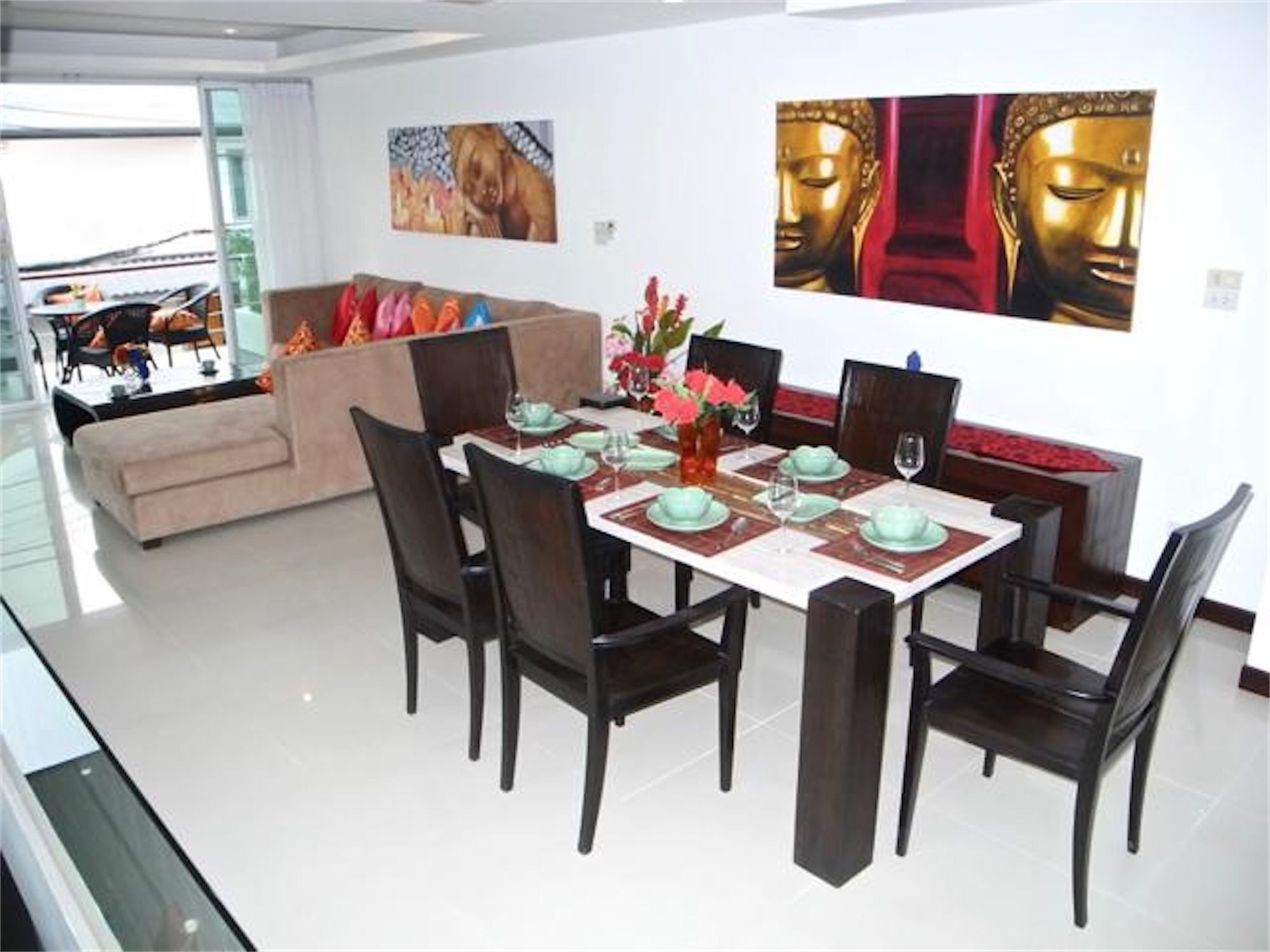 Sunrise 4 Bedrooms In Apartment *