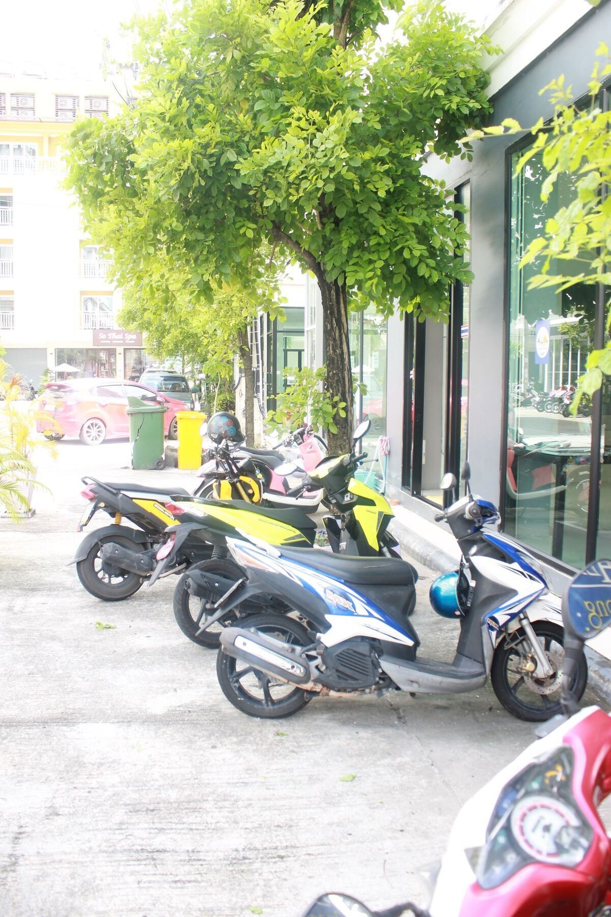 Hotel Holiday Home Patong 3*