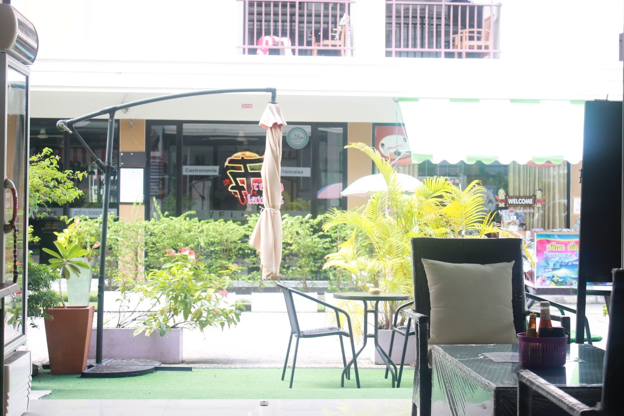 Hotel Holiday Home Patong